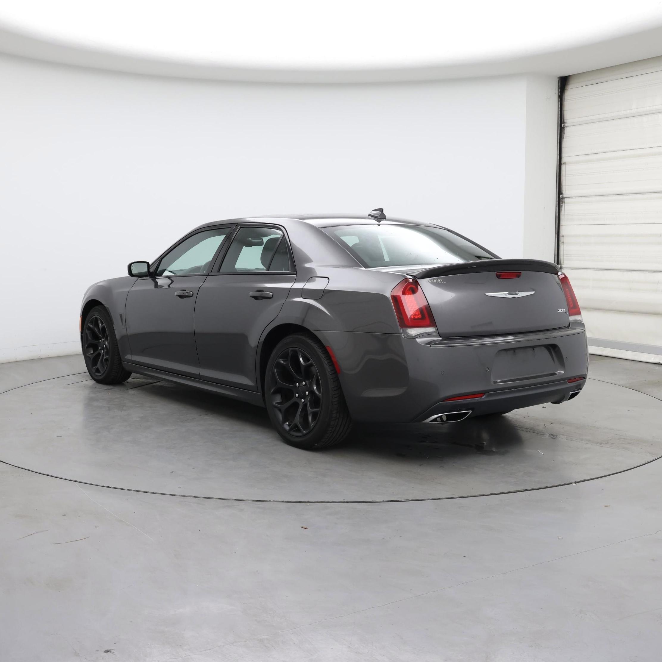 Thumbnail: 2018 Chrysler 300 - 2