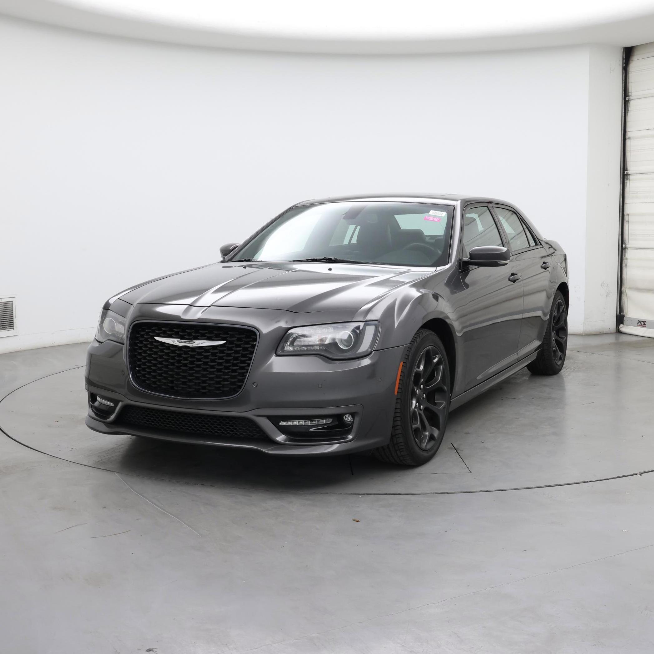 Thumbnail: 2018 Chrysler 300 - 4