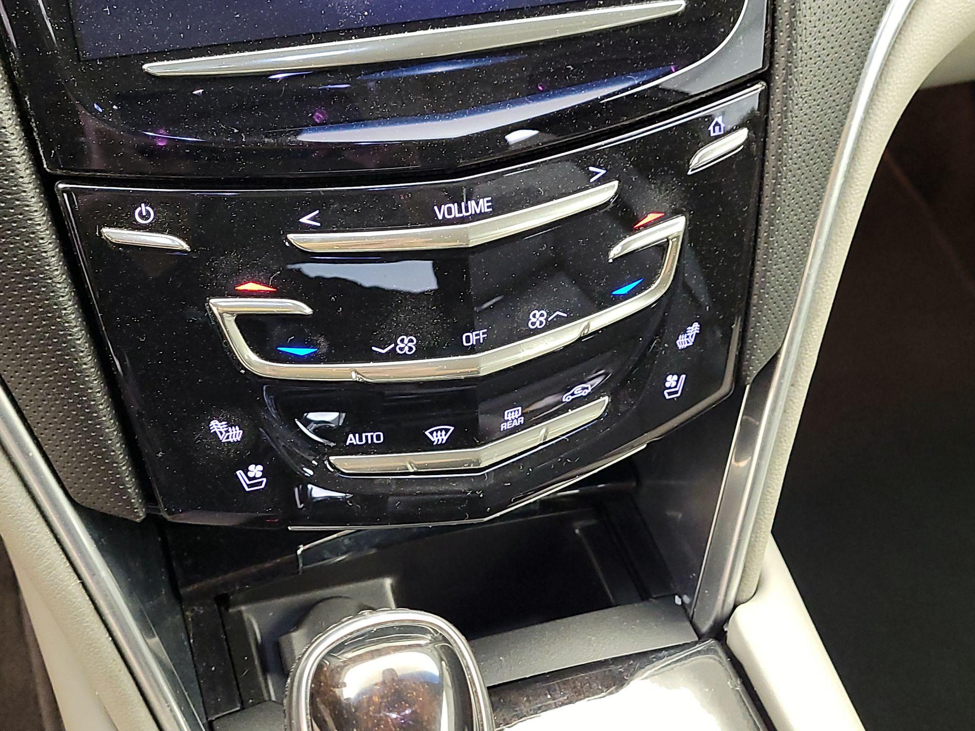 Thumbnail: 2017 Cadillac XTS - 16