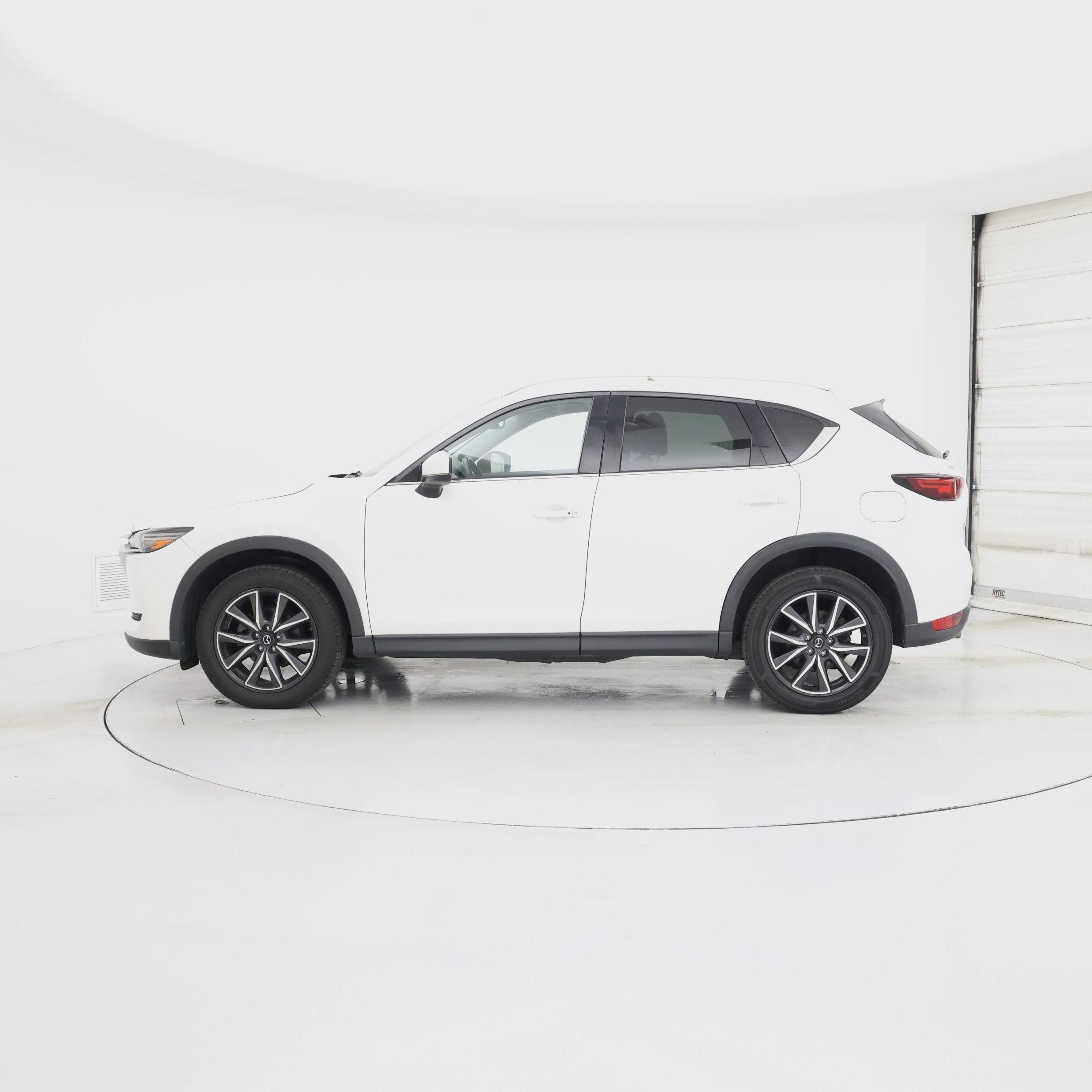 Thumbnail: 2017 Mazda CX-5 - 3