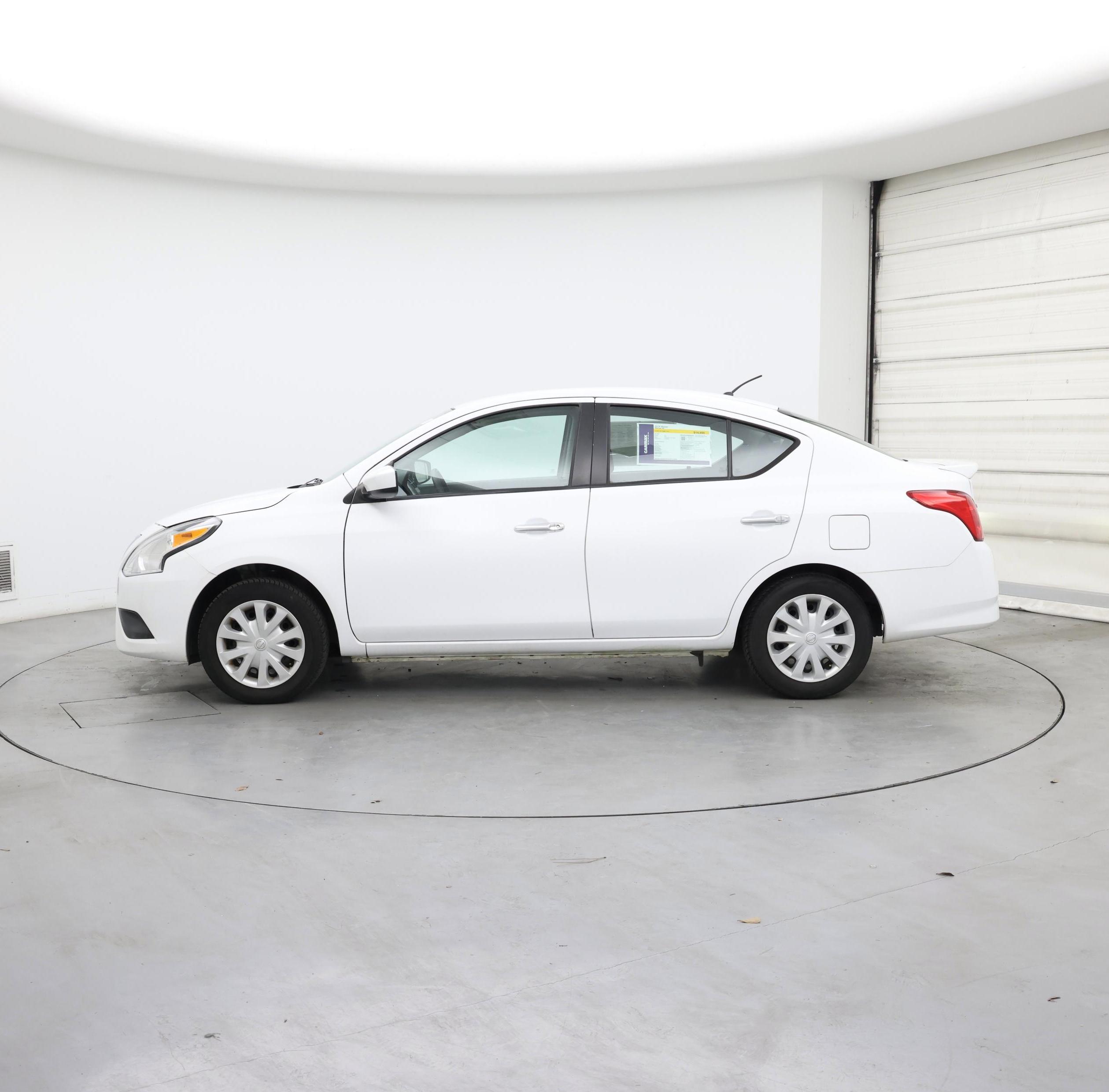 Thumbnail: 2019 Nissan Versa - 3