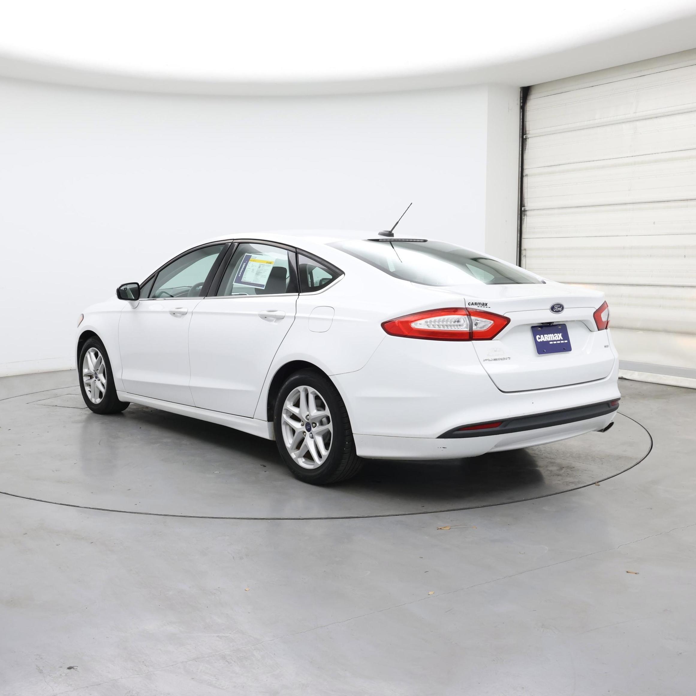 Thumbnail: 2016 Ford Fusion - 2