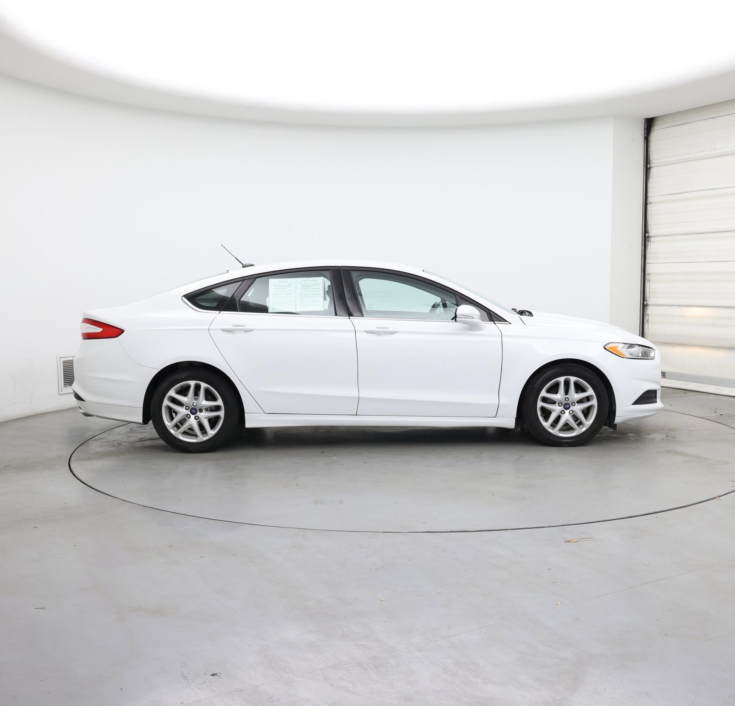 Thumbnail: 2016 Ford Fusion - 7