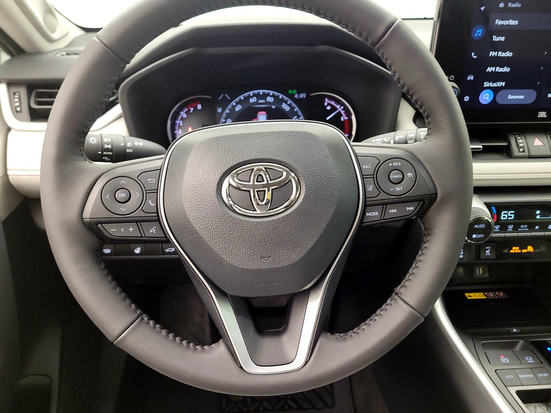 Thumbnail: 2024 Toyota RAV4 - 10