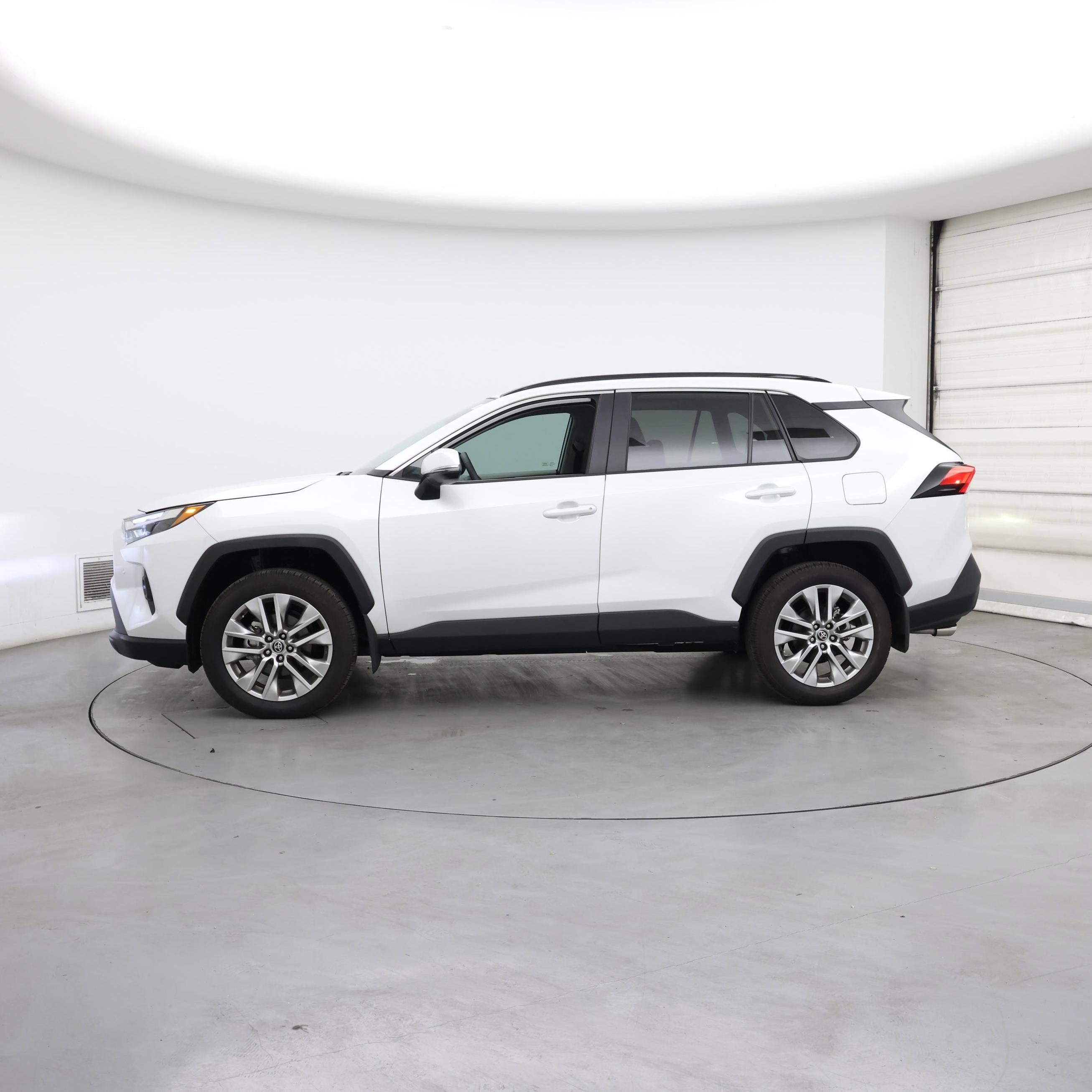 Thumbnail: 2024 Toyota RAV4 - 3