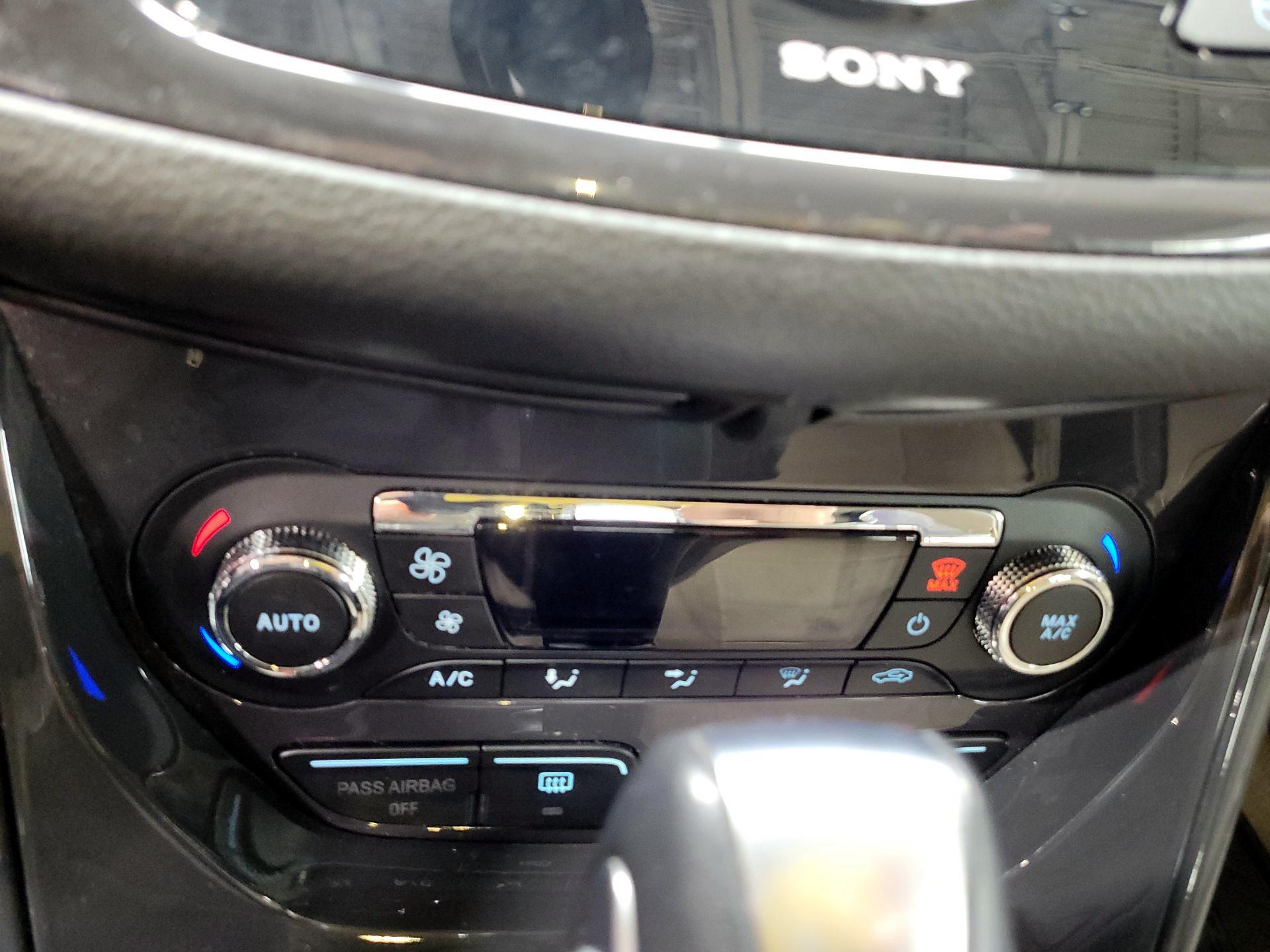 Thumbnail: 2014 Ford Escape - 14