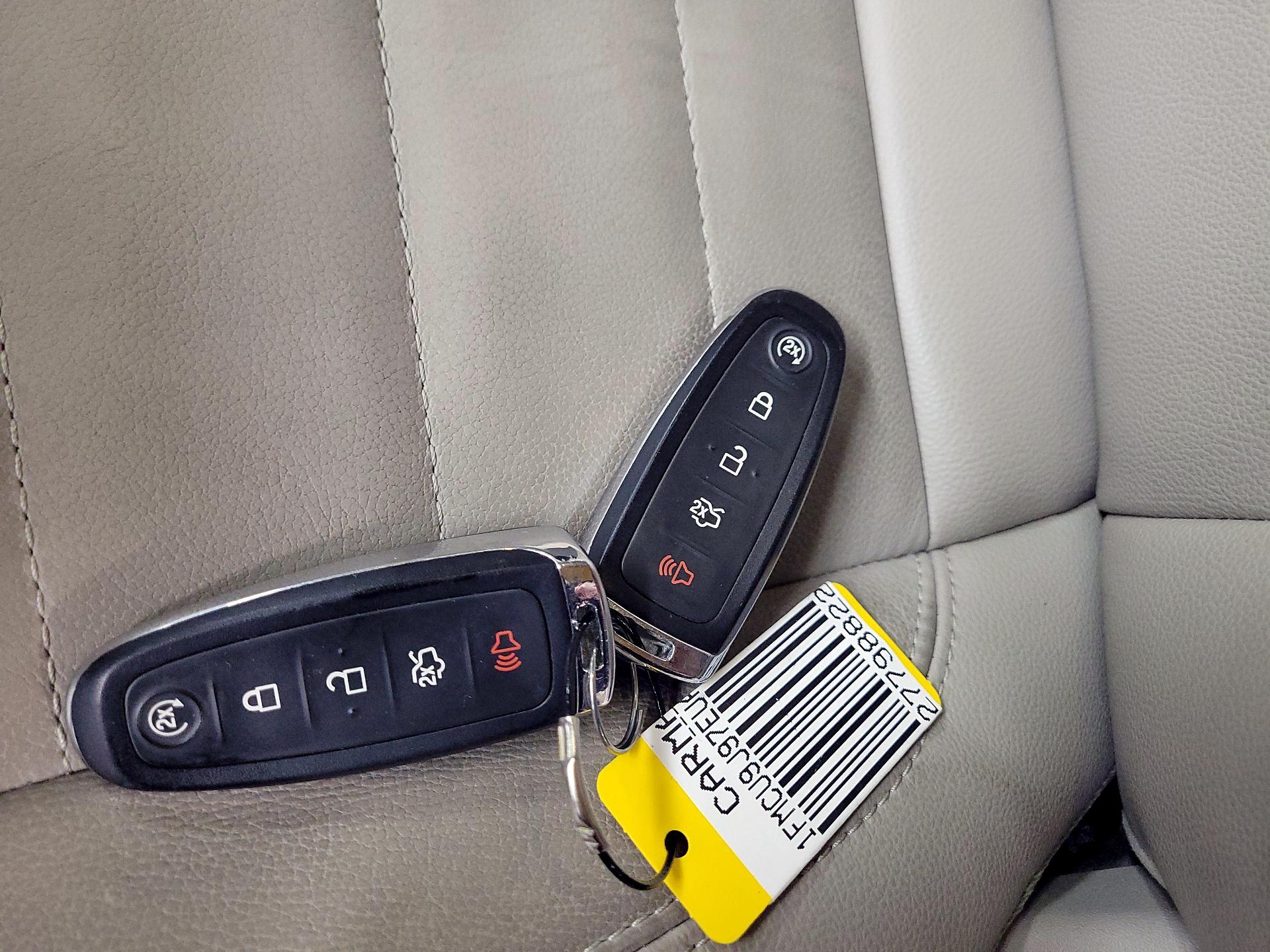 Thumbnail: 2014 Ford Escape - 18