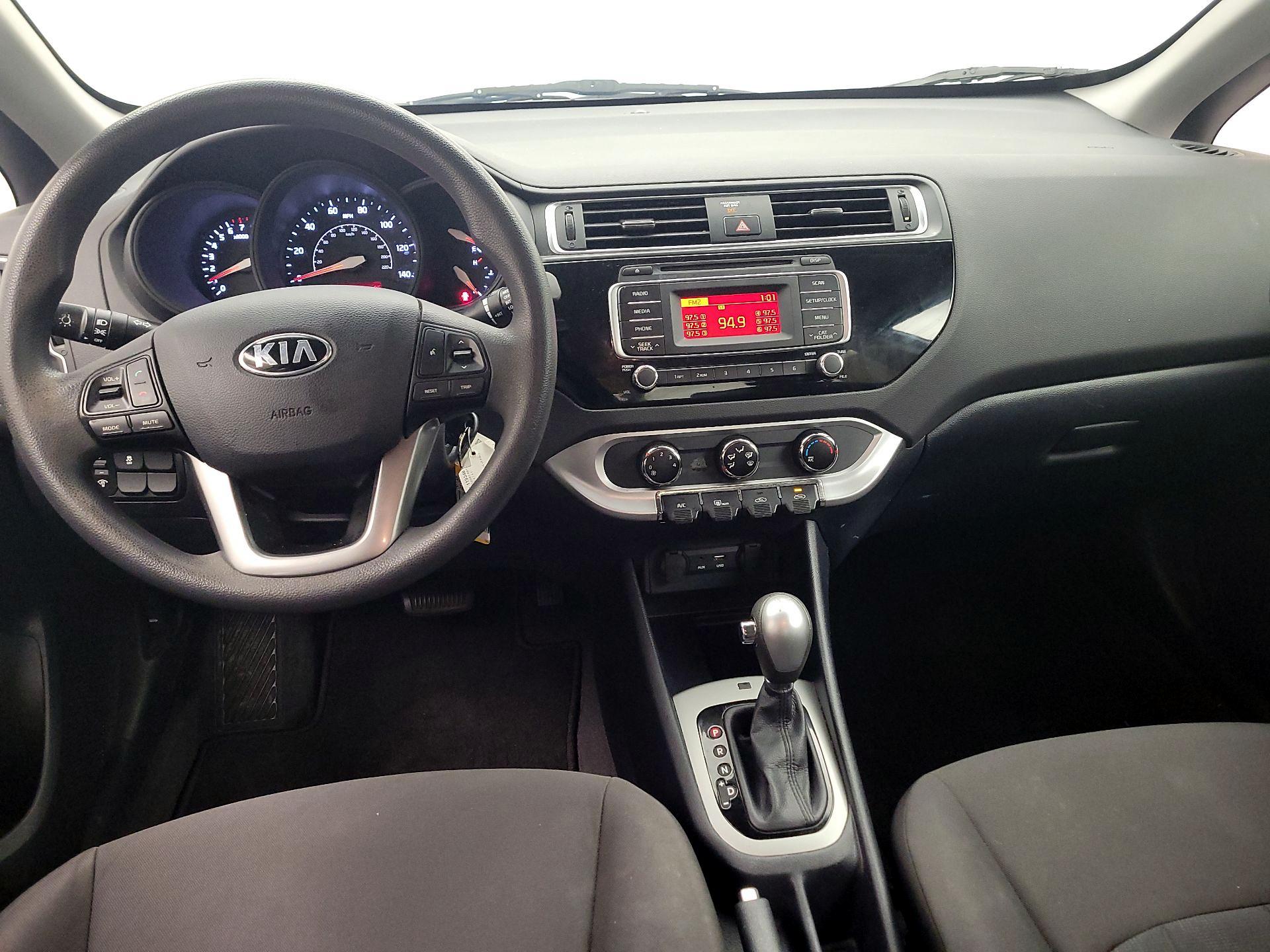 Thumbnail: 2017 Kia Rio - 9