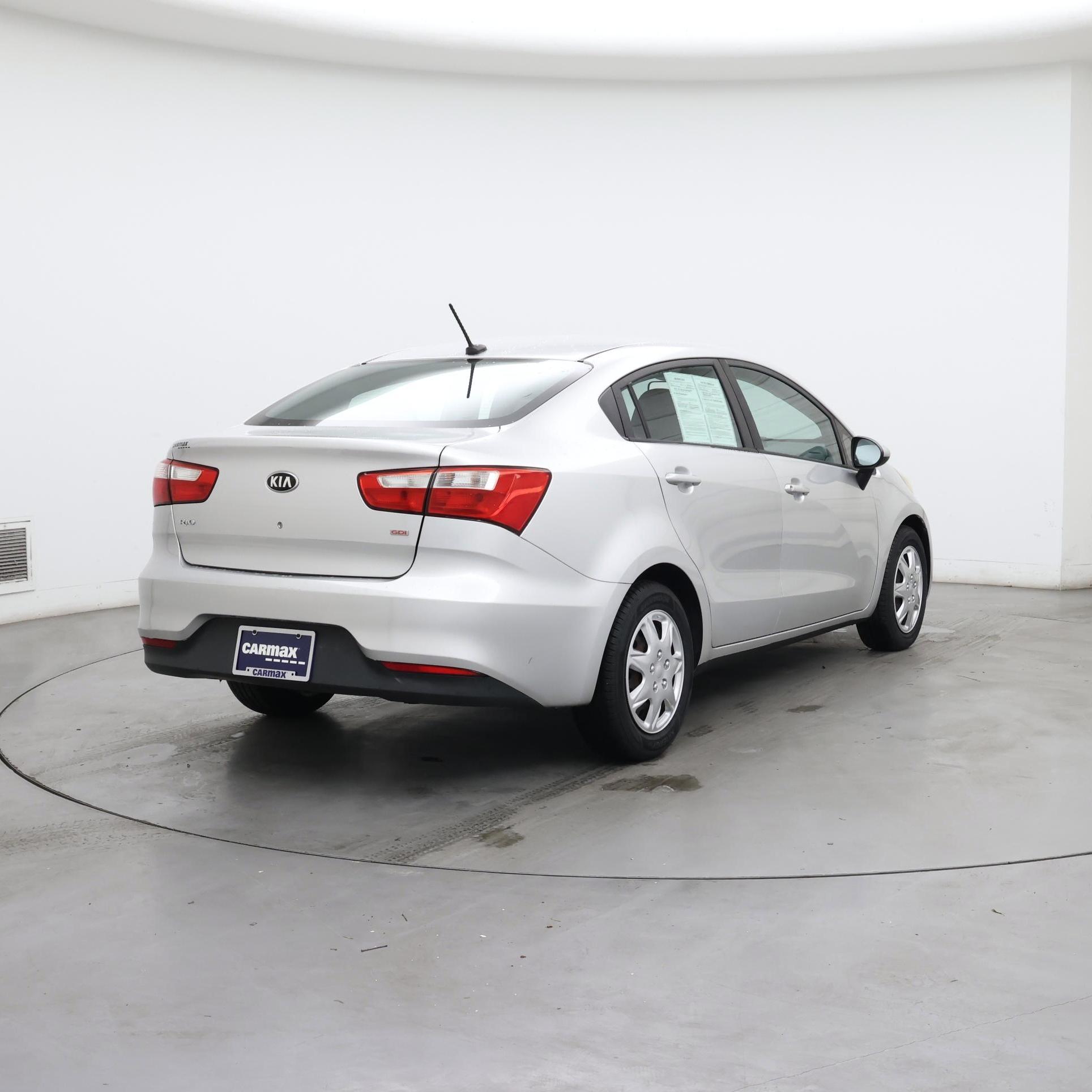 Thumbnail: 2017 Kia Rio - 8