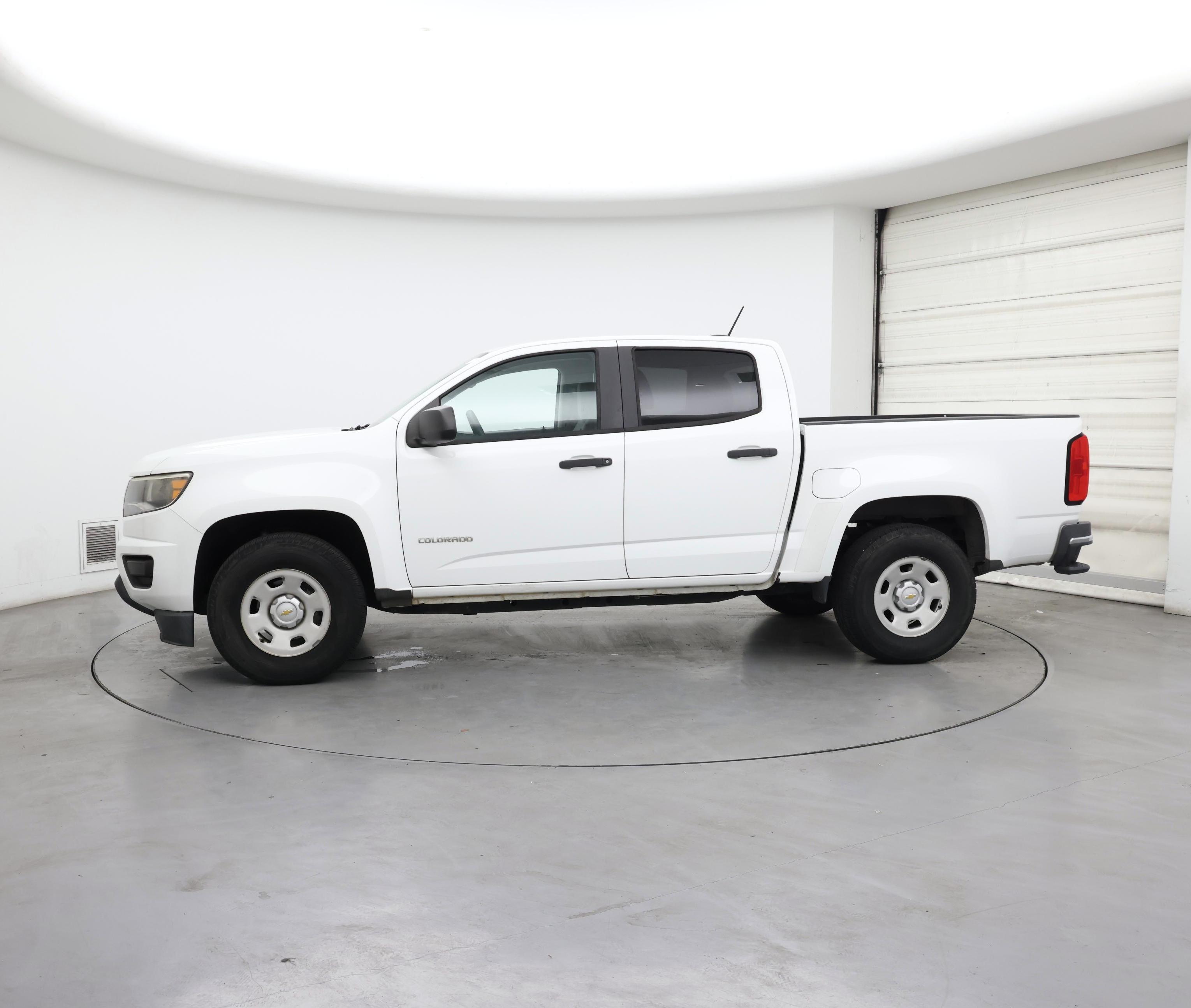 Thumbnail: 2016 Chevrolet Colorado - 3