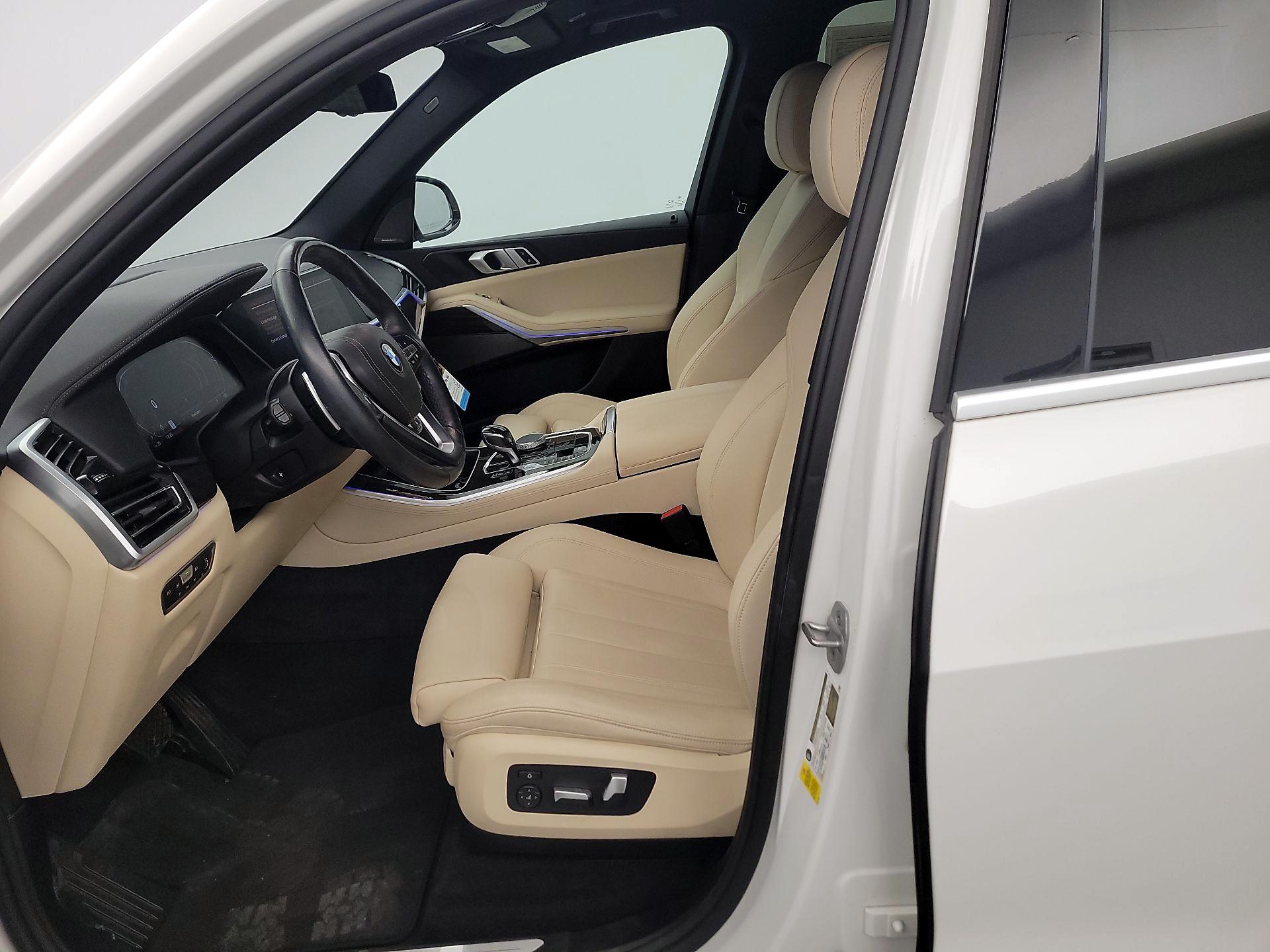 Thumbnail: 2021 BMW X5 - 11