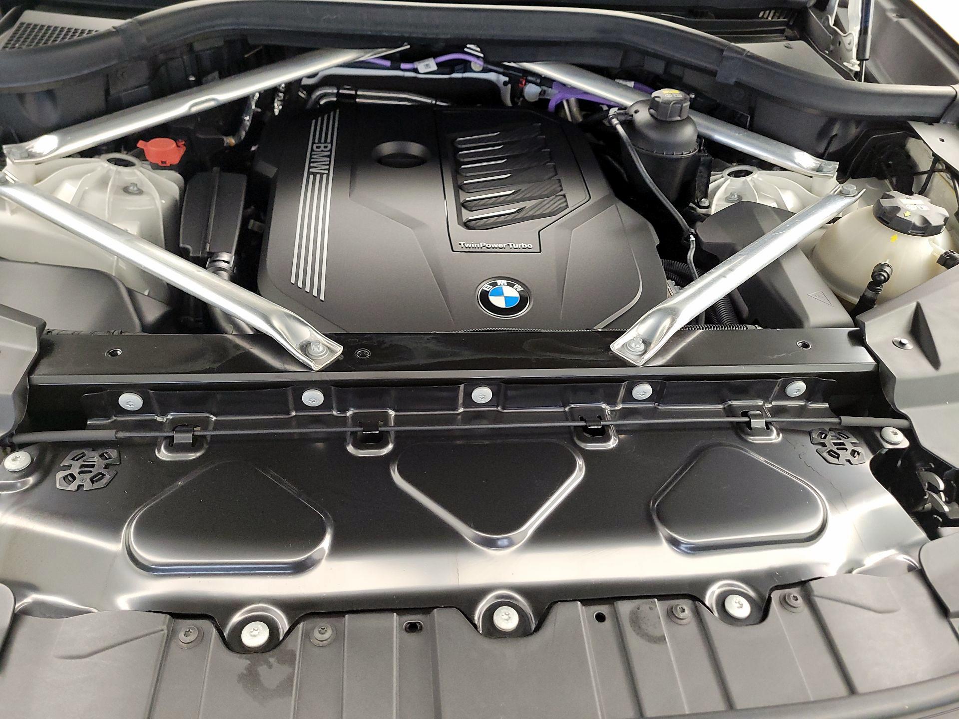 Thumbnail: 2021 BMW X5 - 17