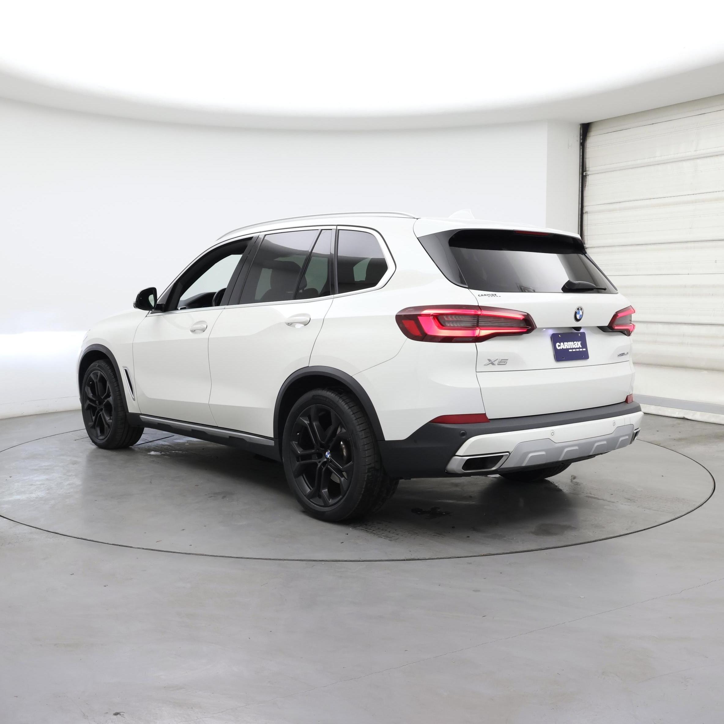 Thumbnail: 2021 BMW X5 - 2
