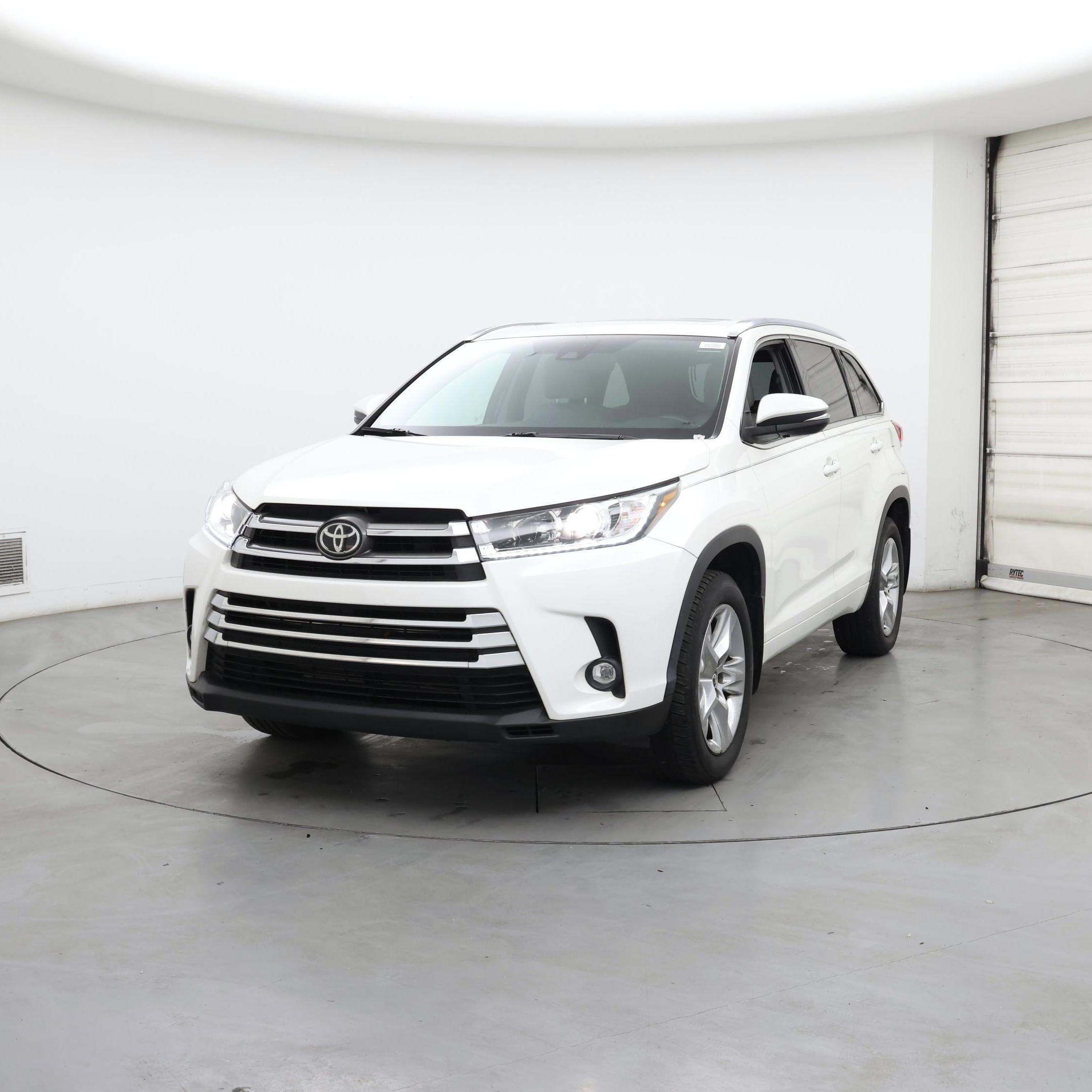 Thumbnail: 2019 Toyota Highlander - 4