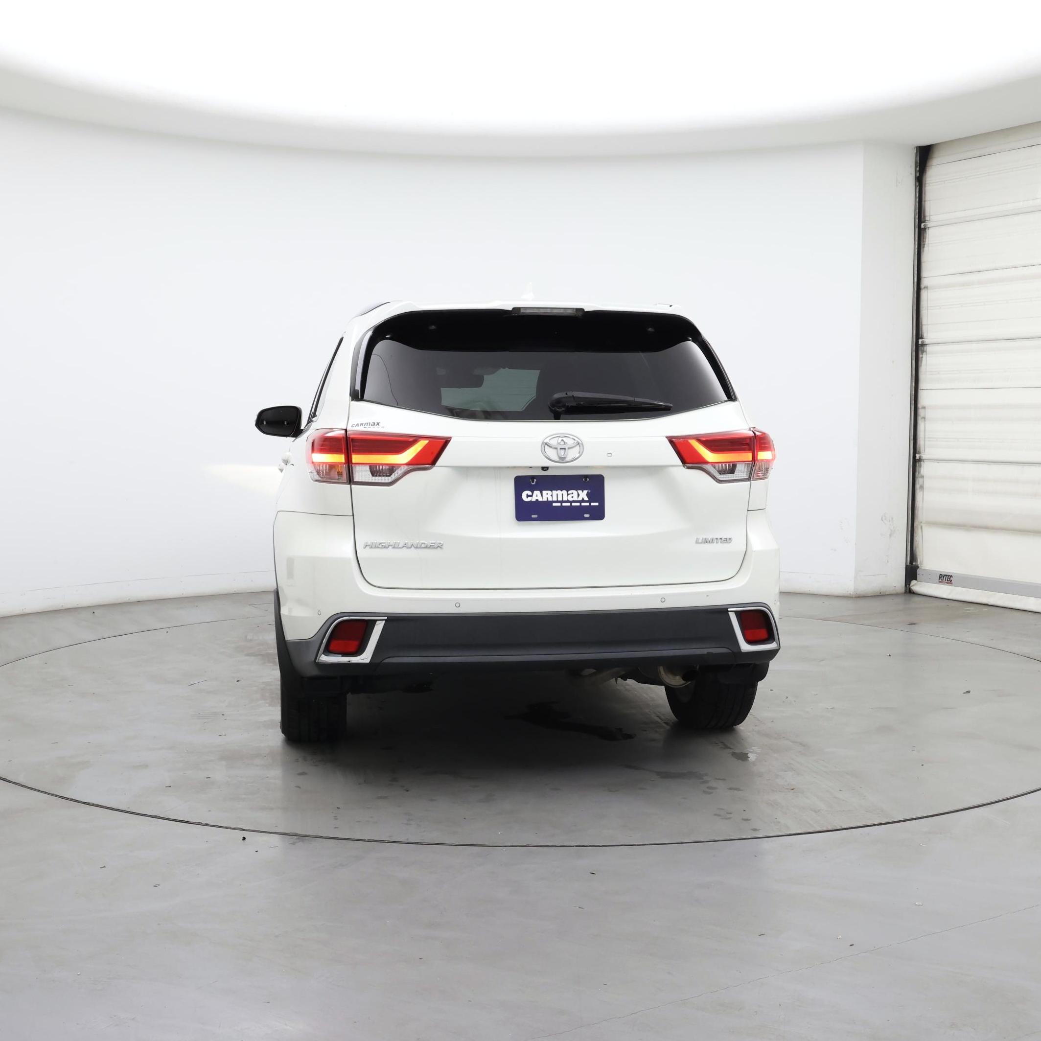 Thumbnail: 2019 Toyota Highlander - 6