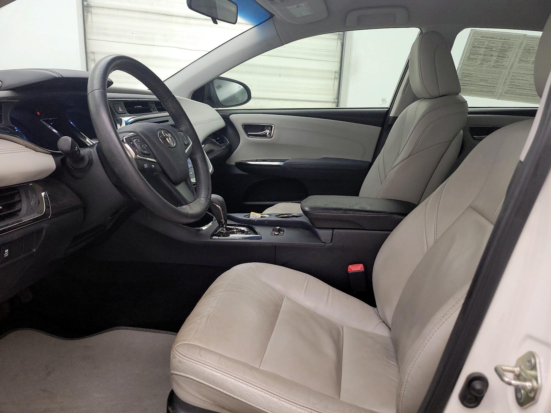 Thumbnail: 2014 Toyota Avalon - 11