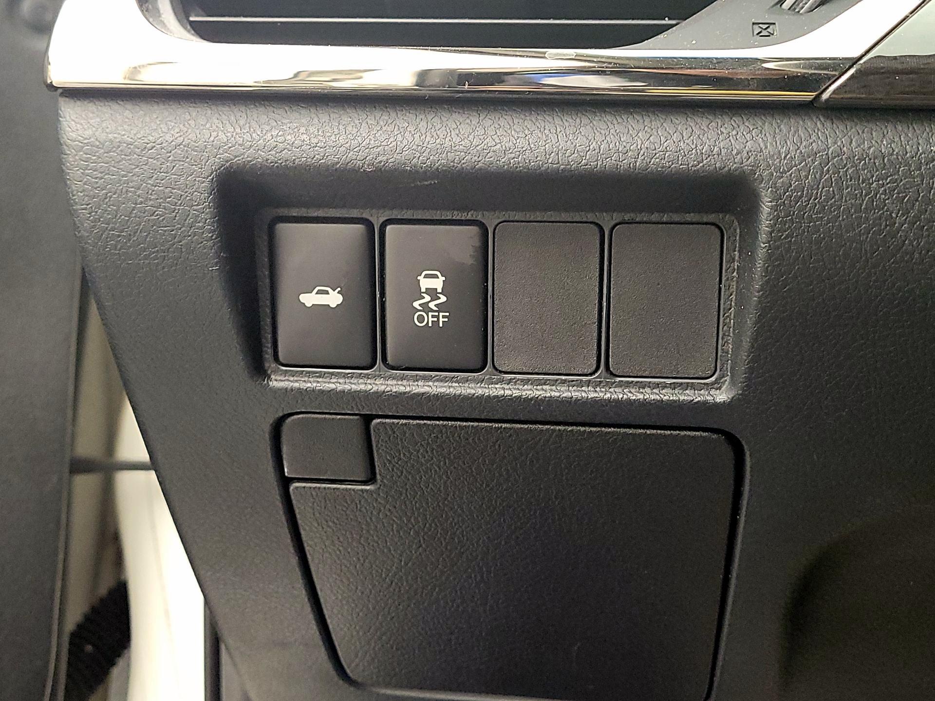 Thumbnail: 2014 Toyota Avalon - 13