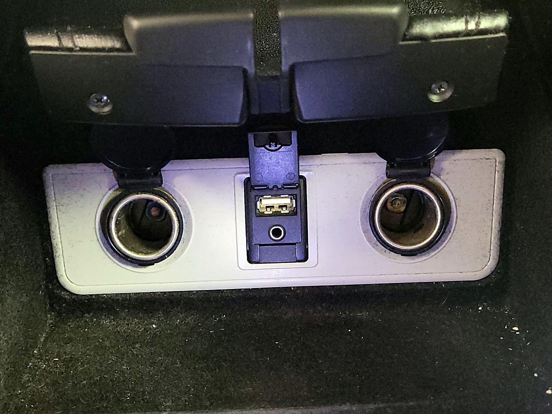 Thumbnail: 2014 Toyota Avalon - 18