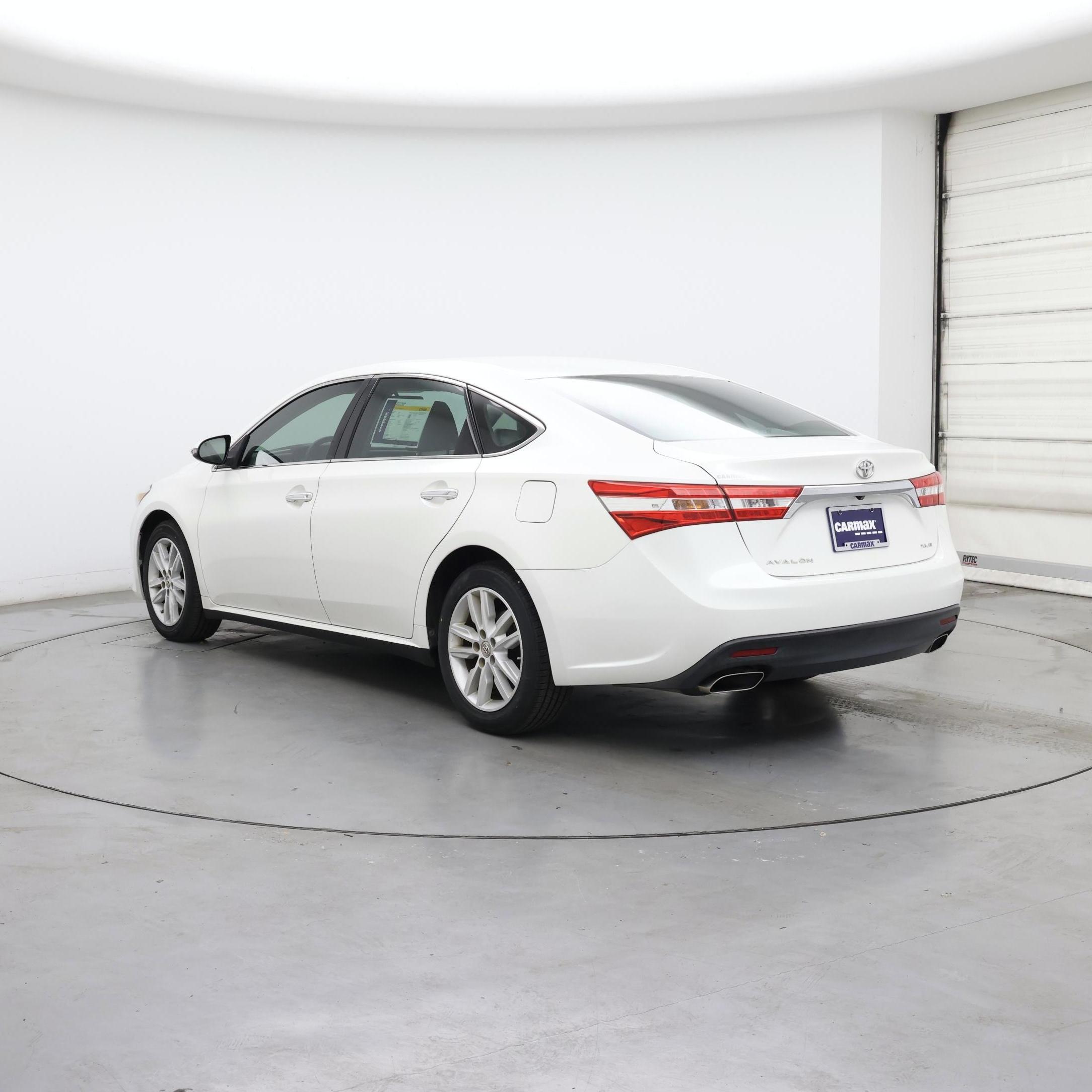 Thumbnail: 2014 Toyota Avalon - 2