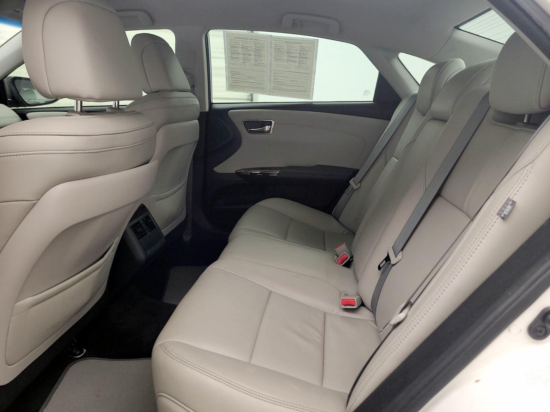 Thumbnail: 2014 Toyota Avalon - 19