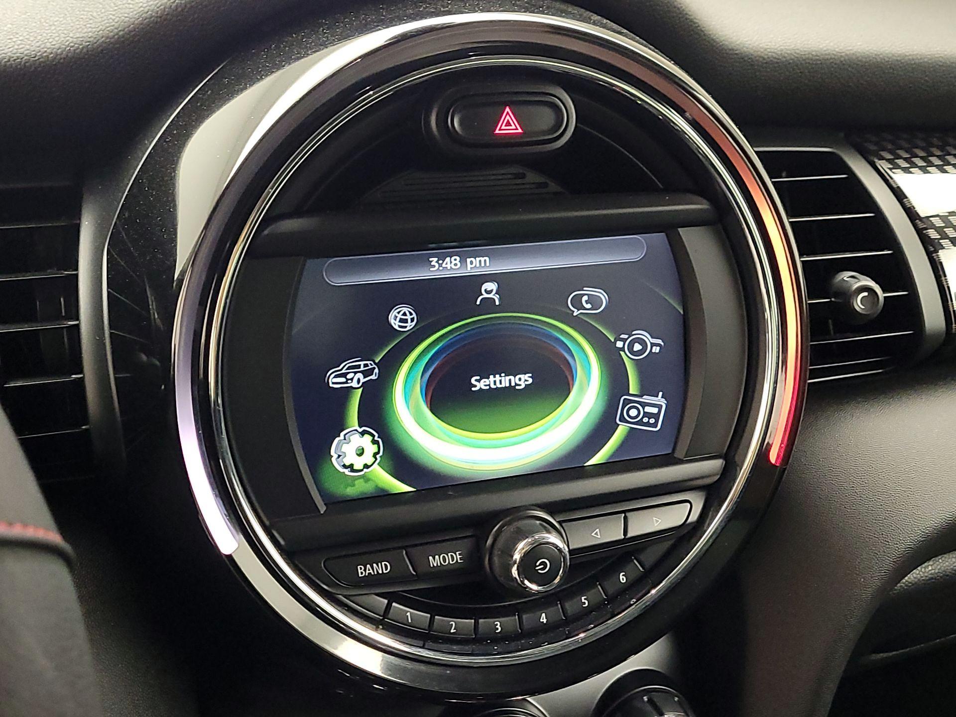 Thumbnail: 2017 MINI Cooper Hardtop - 14