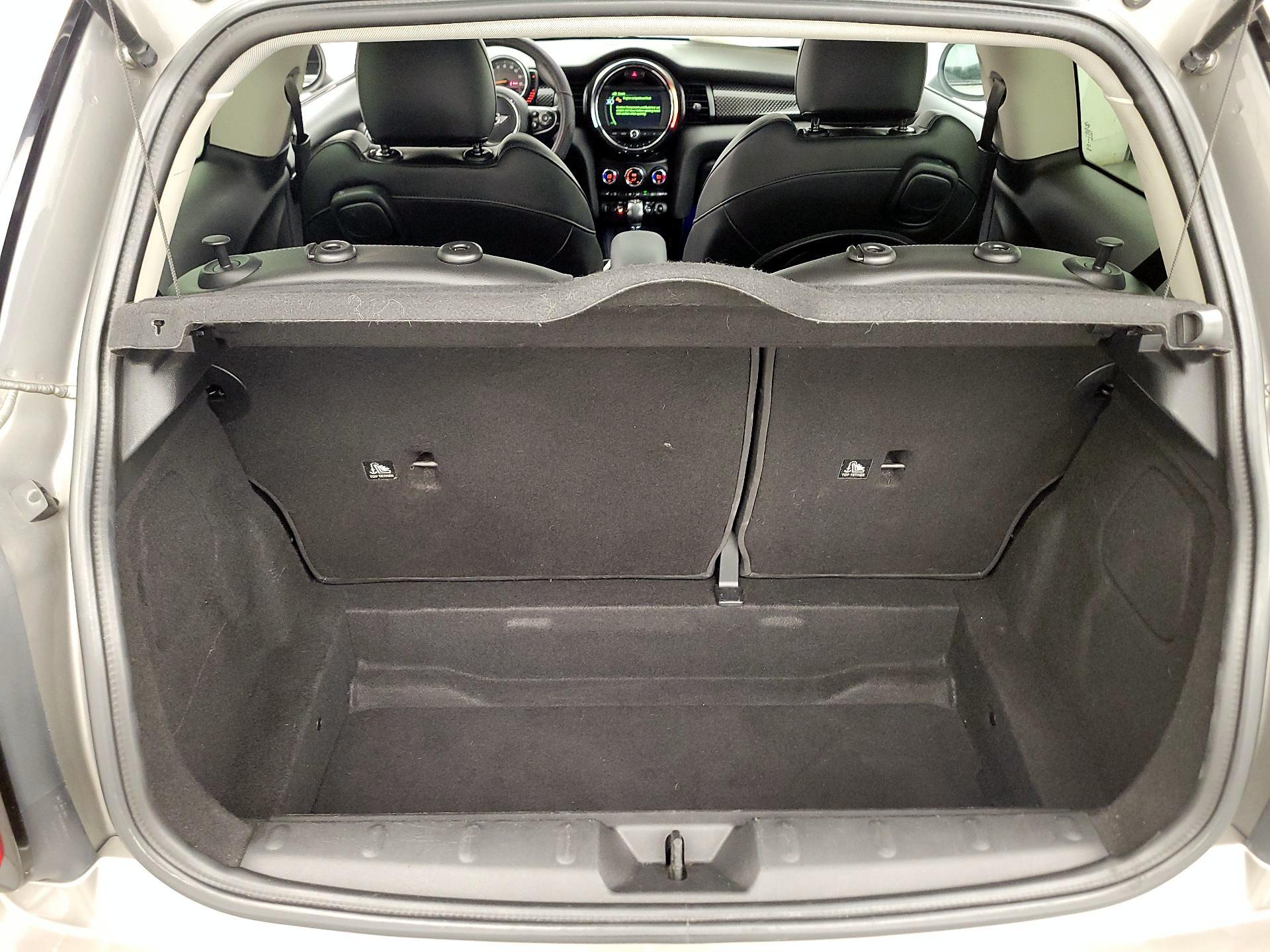 Thumbnail: 2017 MINI Cooper Hardtop - 19