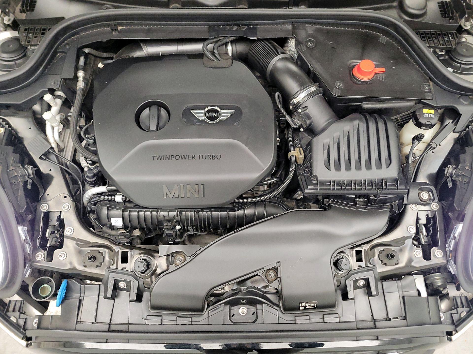 Thumbnail: 2017 MINI Cooper Hardtop - 20