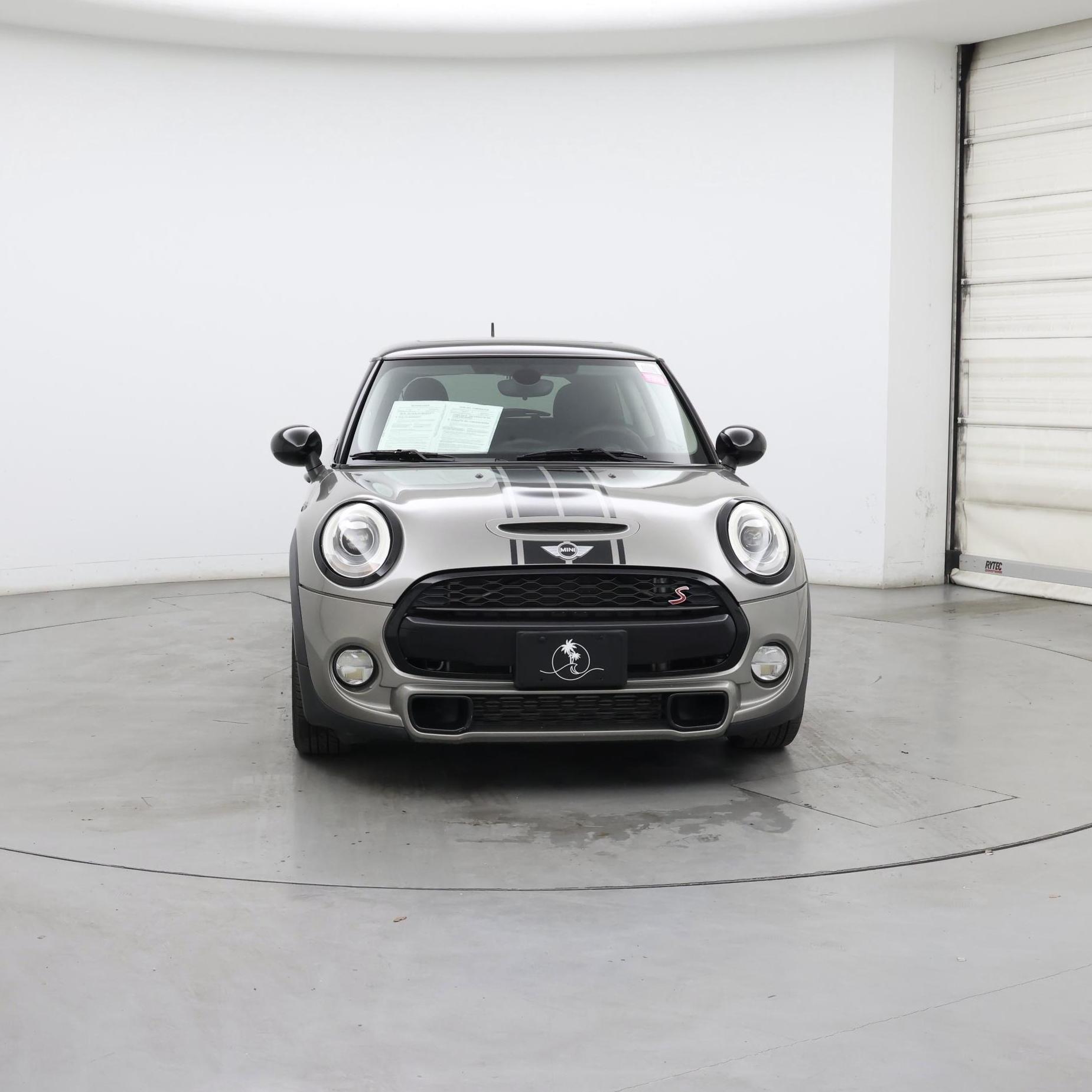 Thumbnail: 2017 MINI Cooper Hardtop - 5