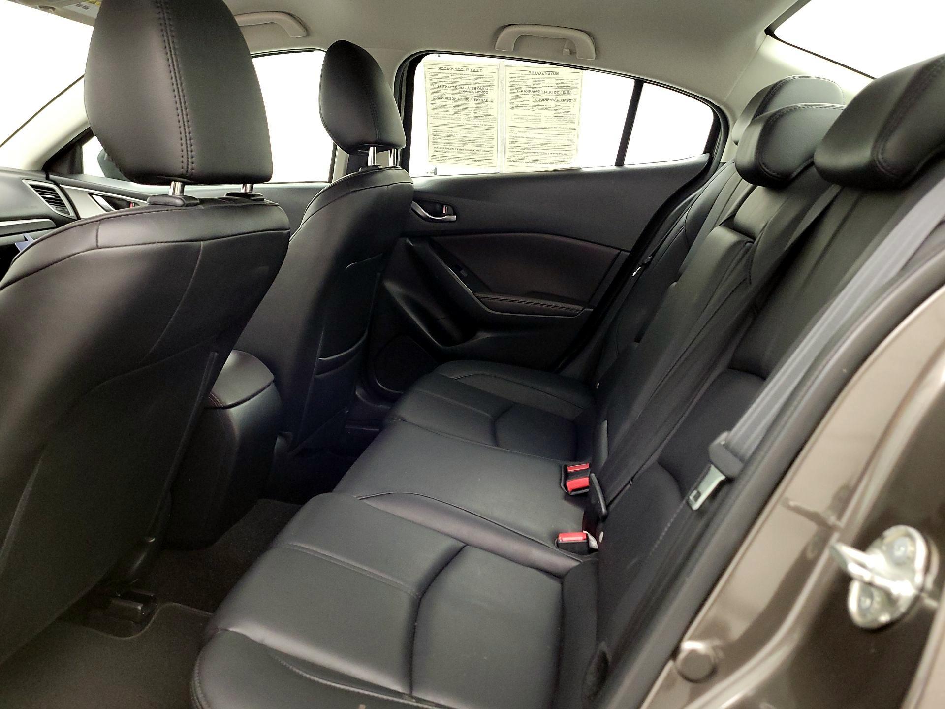 Thumbnail: 2017 Mazda Mazda3 - 19