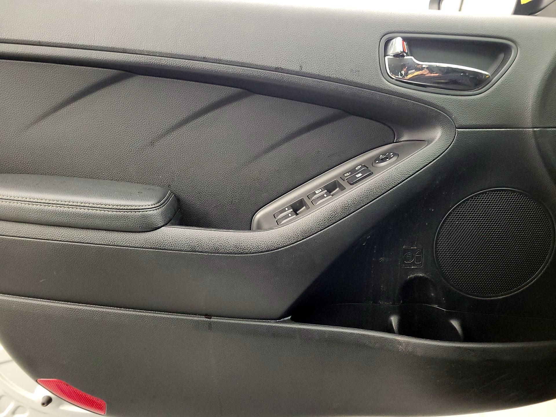 Thumbnail: 2014 Kia Forte - 12