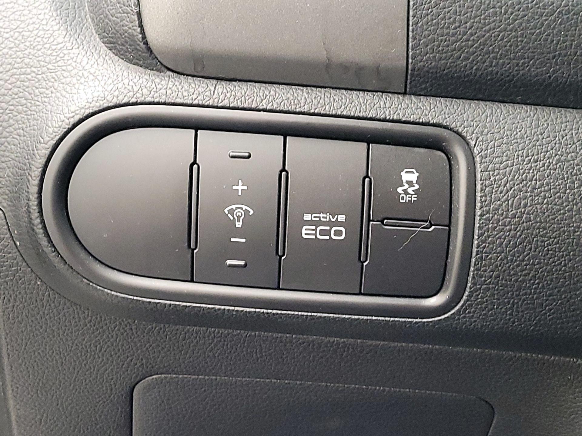 Thumbnail: 2014 Kia Forte - 13