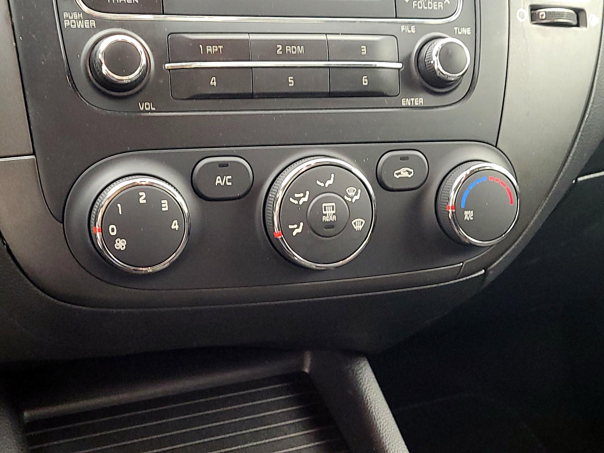 Thumbnail: 2014 Kia Forte - 15