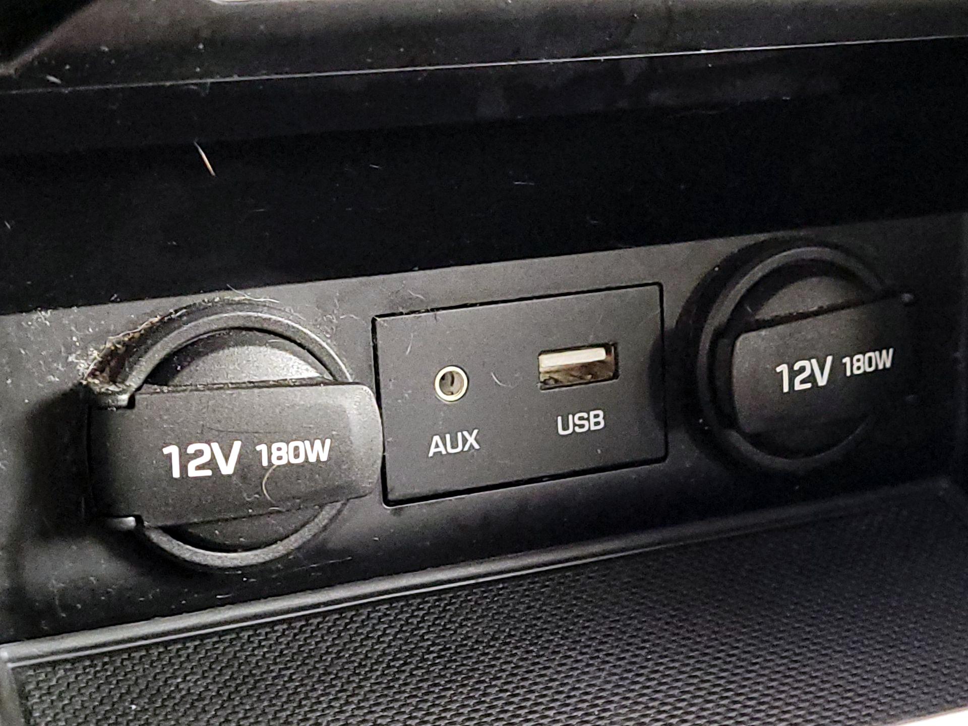 Thumbnail: 2017 Hyundai Elantra - 18