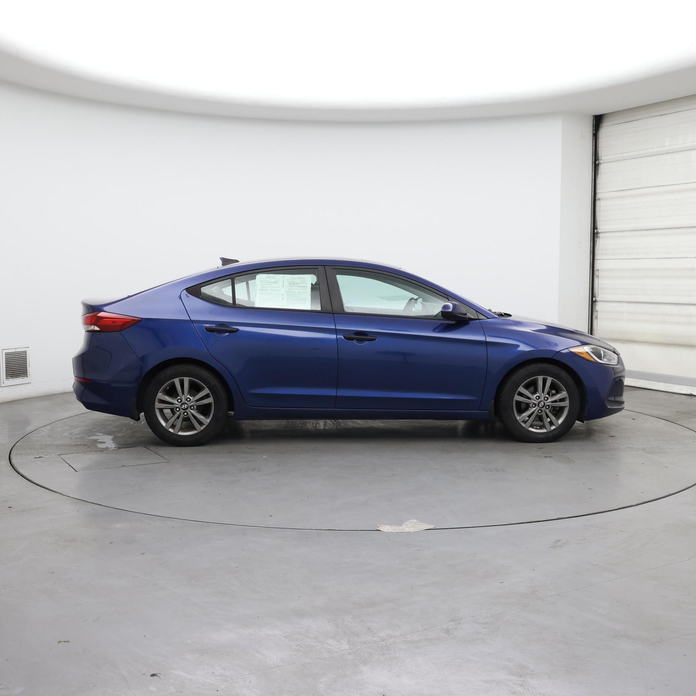 Thumbnail: 2017 Hyundai Elantra - 7