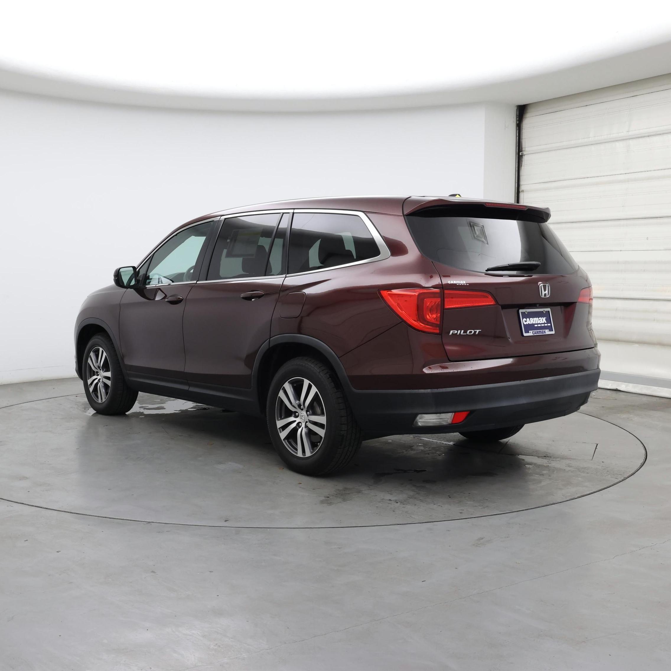 Thumbnail: 2016 Honda Pilot - 2