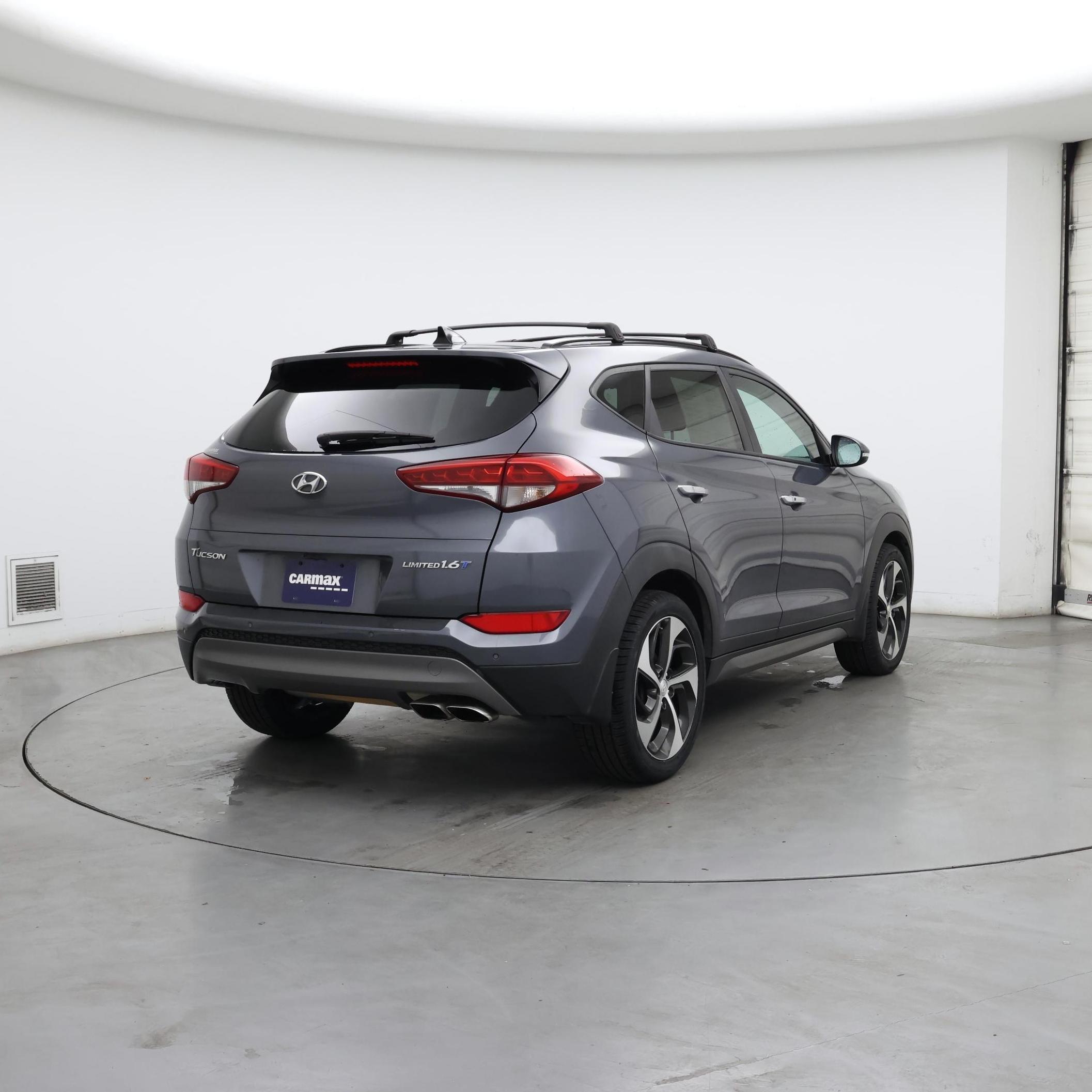 Thumbnail: 2016 Hyundai Tucson - 8