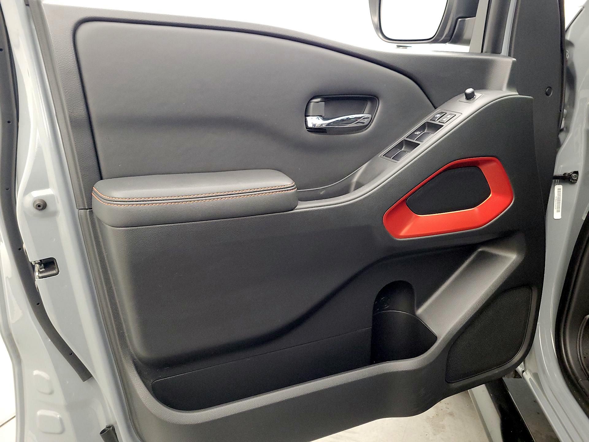 Thumbnail: 2023 Nissan Frontier - 12