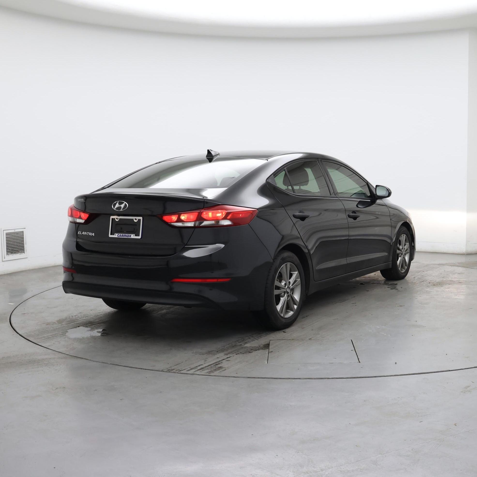 Thumbnail: 2018 Hyundai Elantra - 8