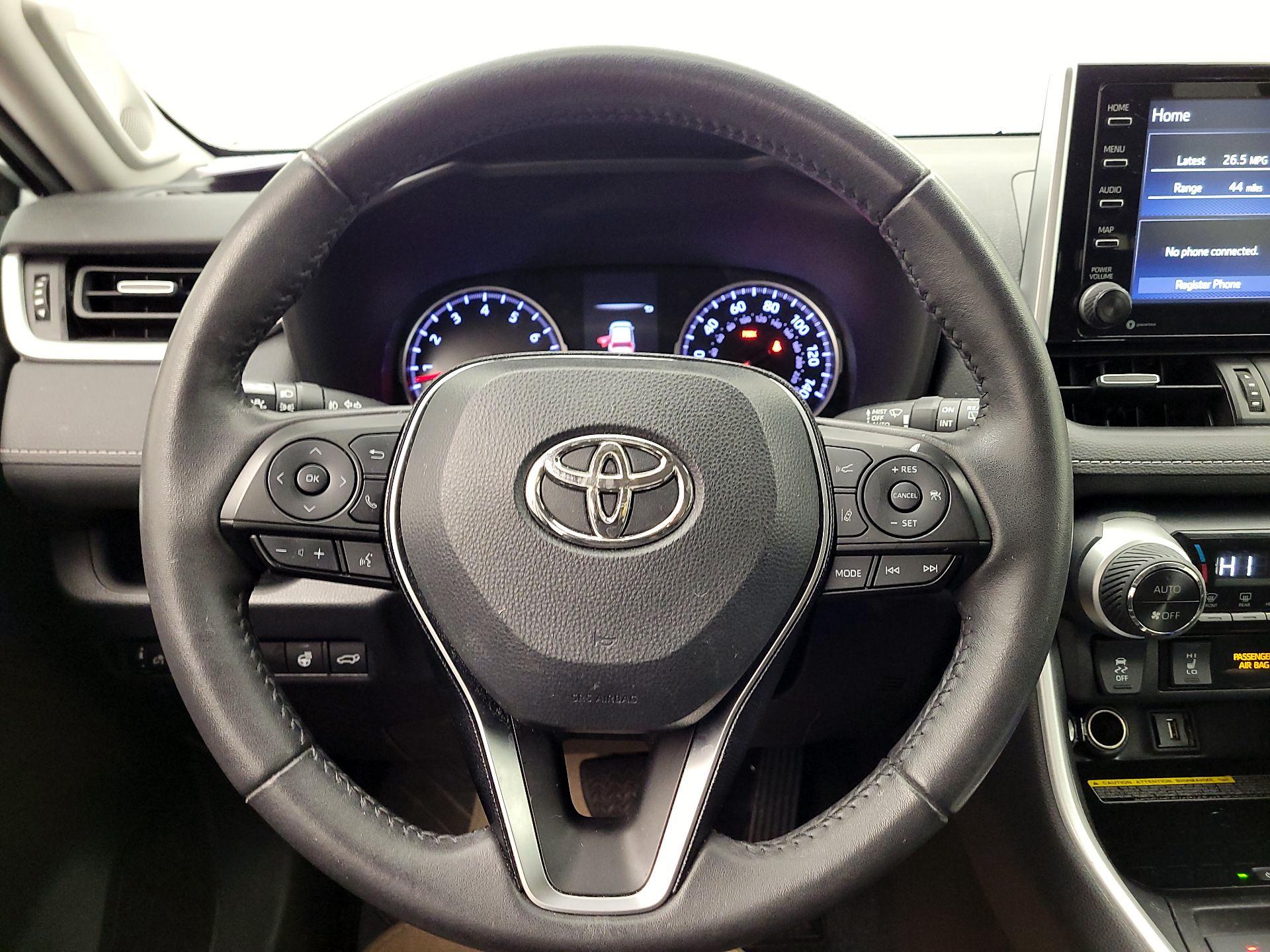 Thumbnail: 2021 Toyota RAV4 - 10