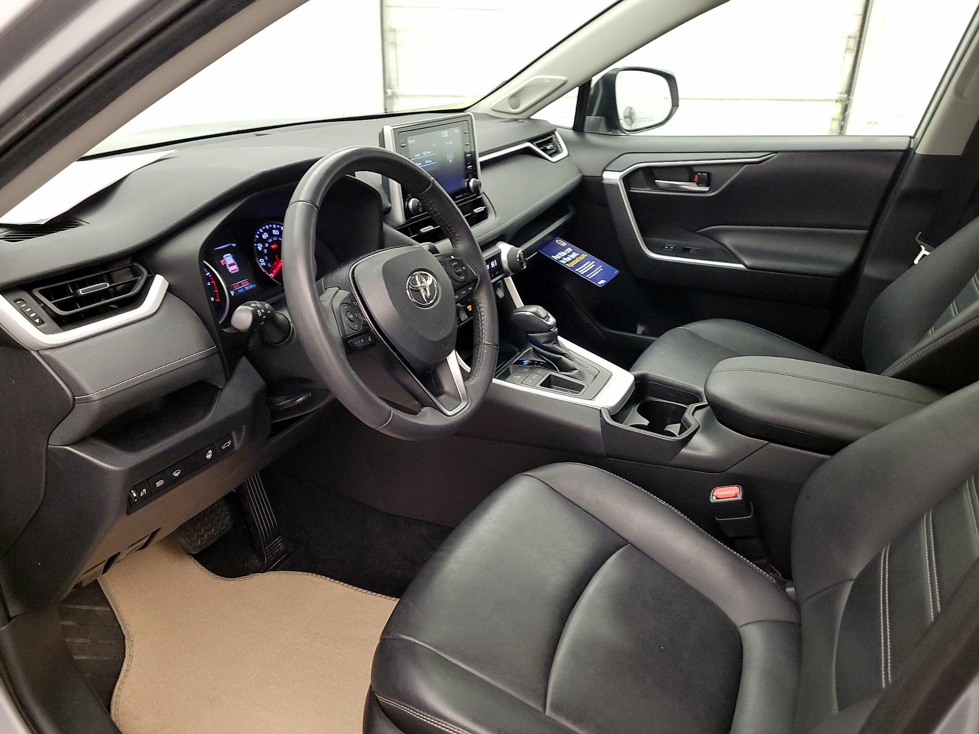 Thumbnail: 2021 Toyota RAV4 - 11