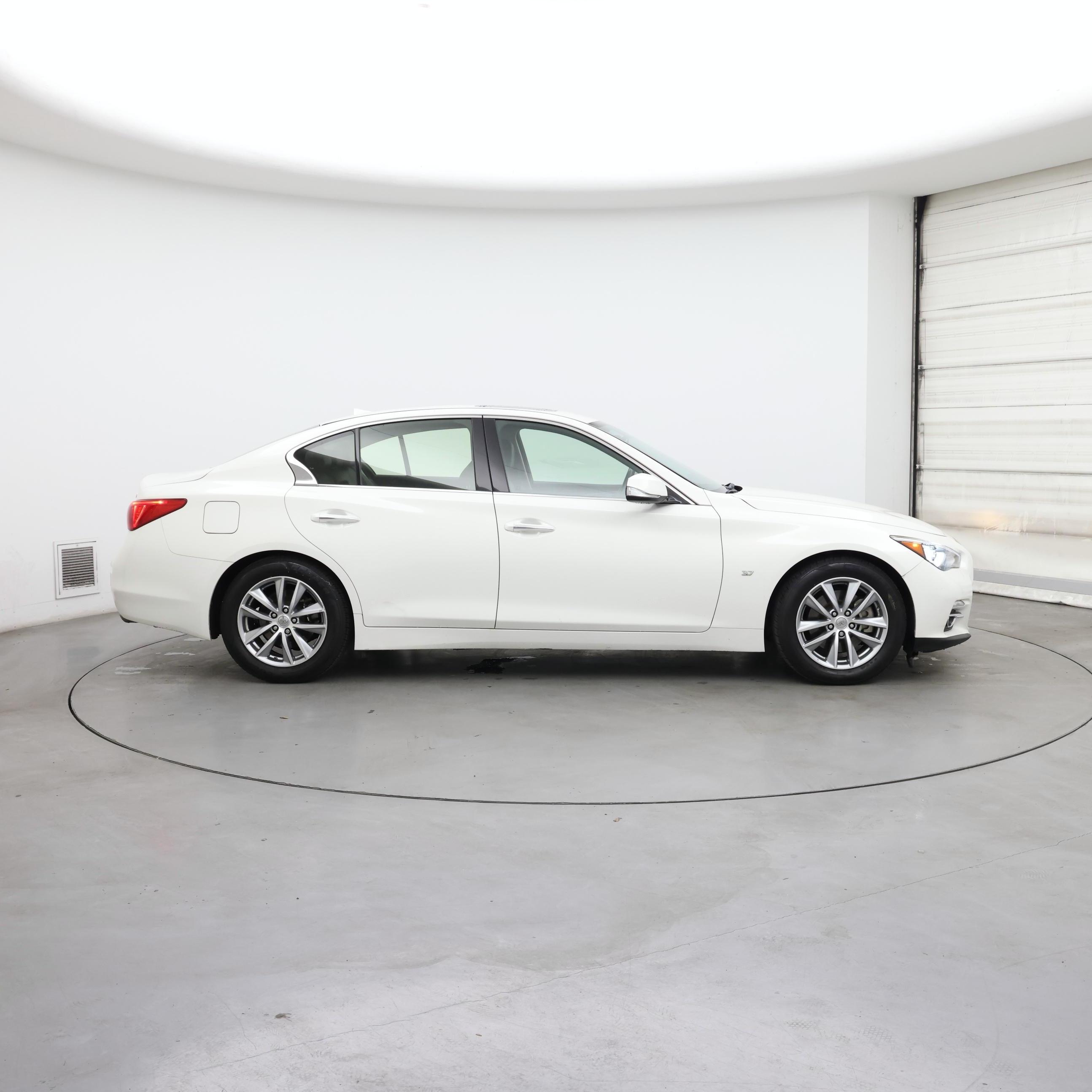 Thumbnail: 2014 INFINITI Q50 - 7