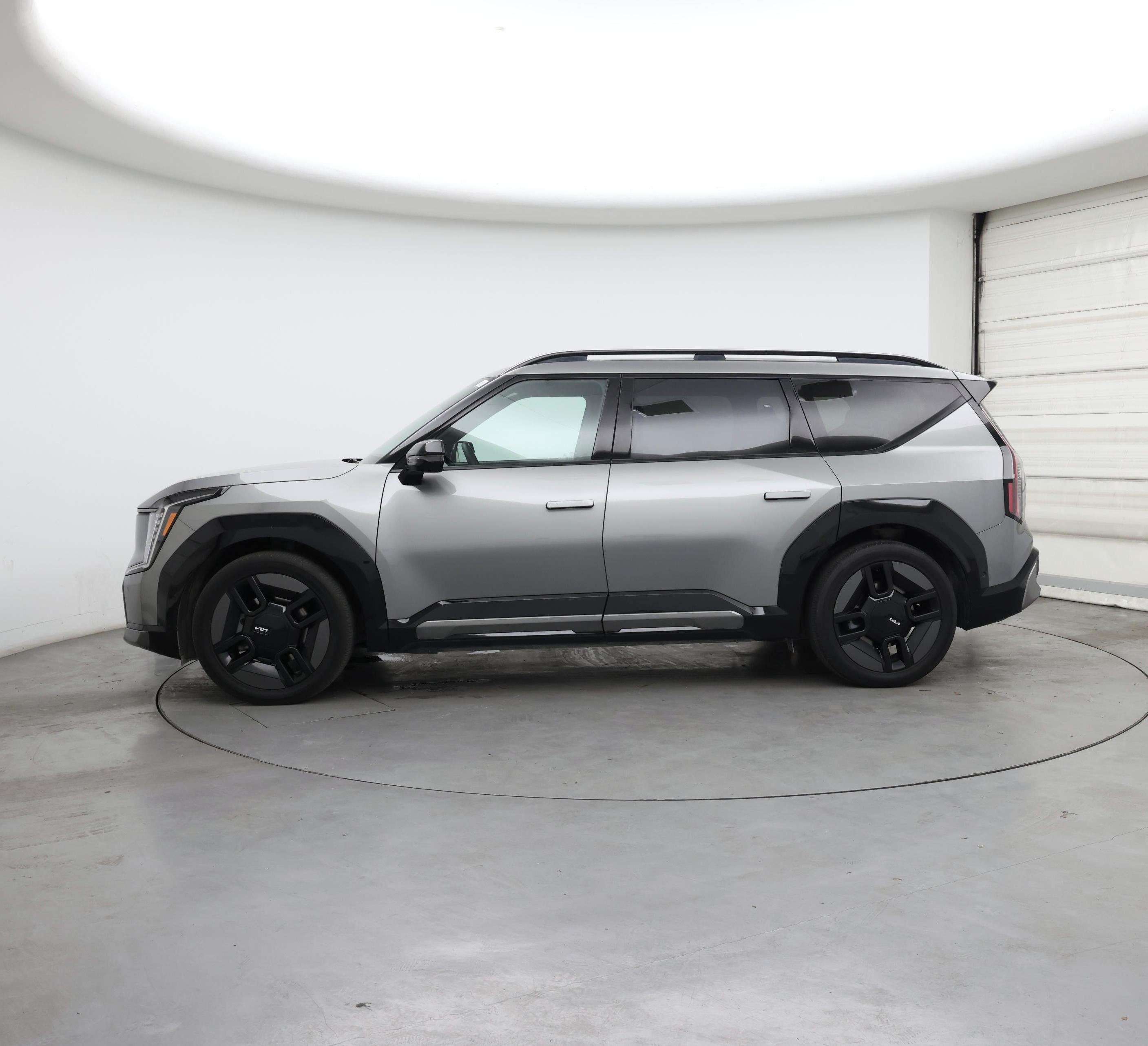 Thumbnail: 2024 Kia EV9 - 3