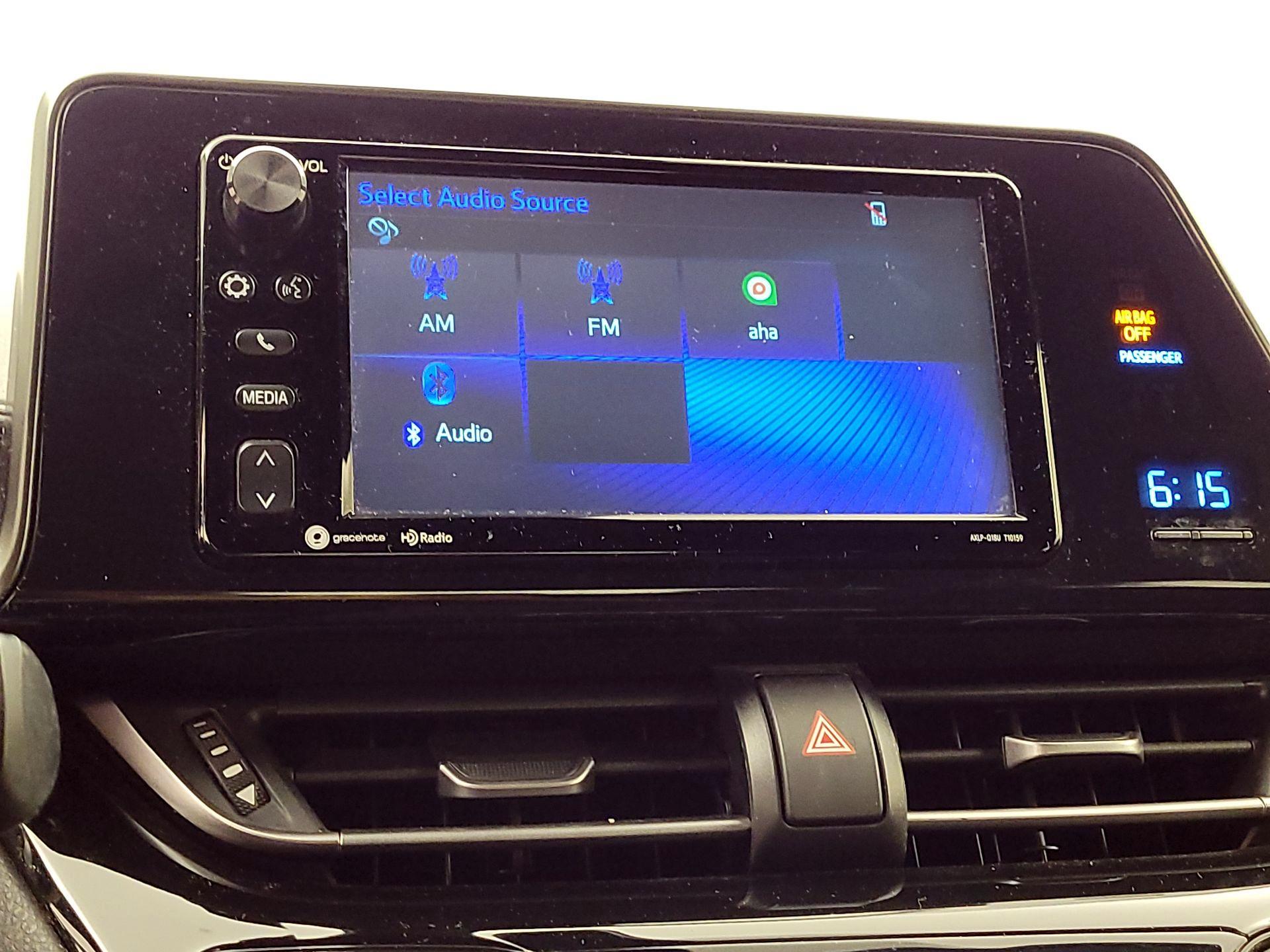 Thumbnail: 2018 Toyota C-HR - 15