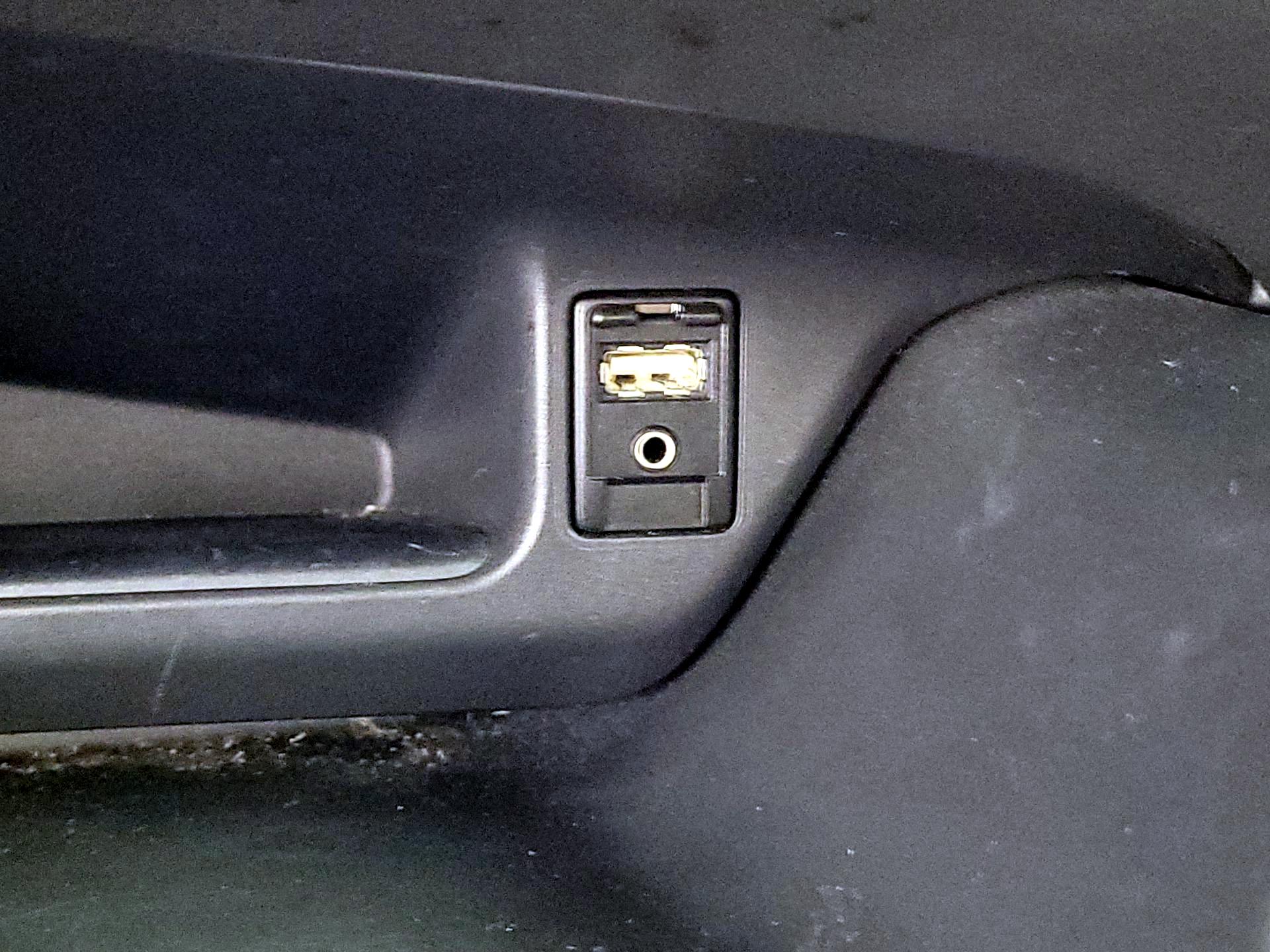 Thumbnail: 2018 Toyota C-HR - 18