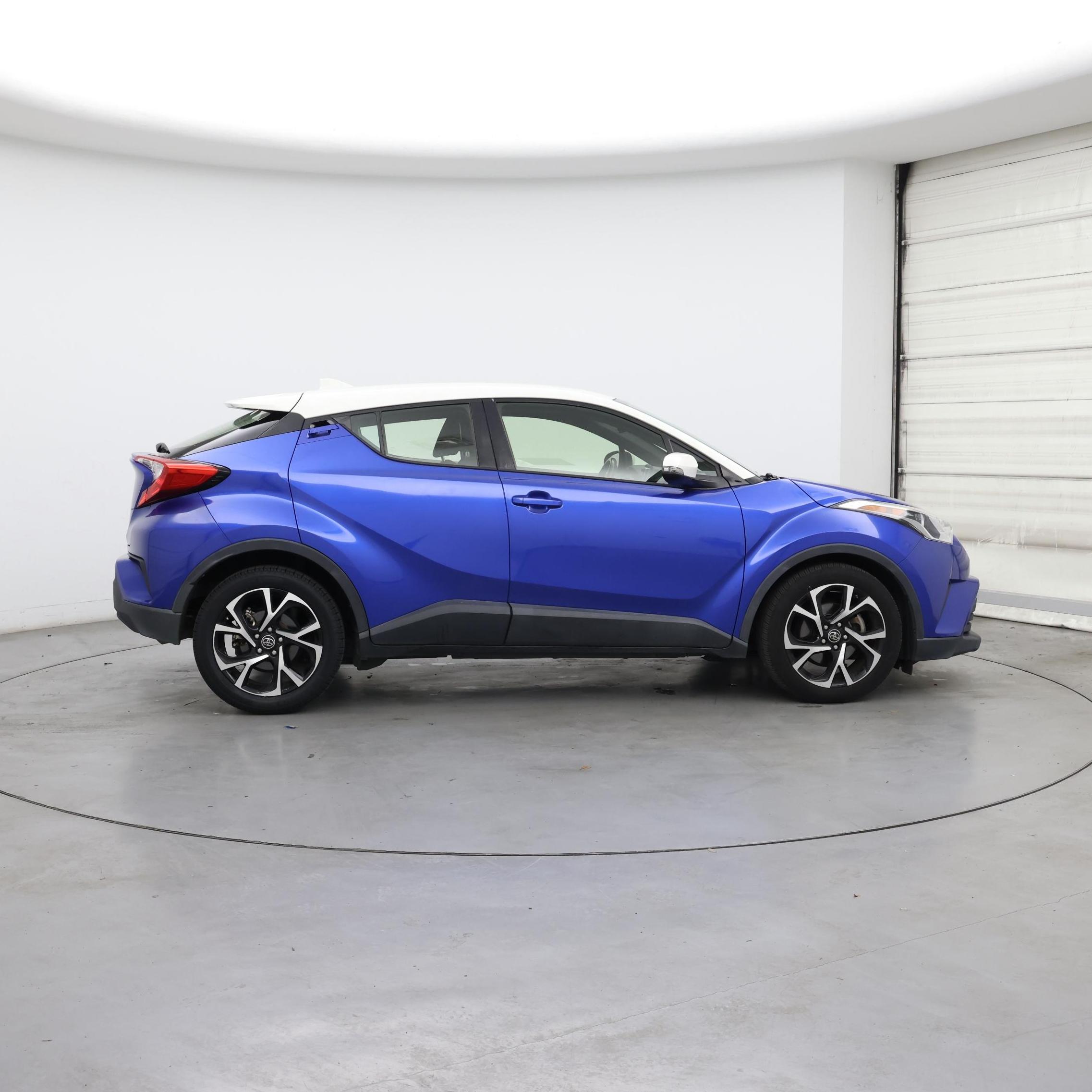 Thumbnail: 2018 Toyota C-HR - 7