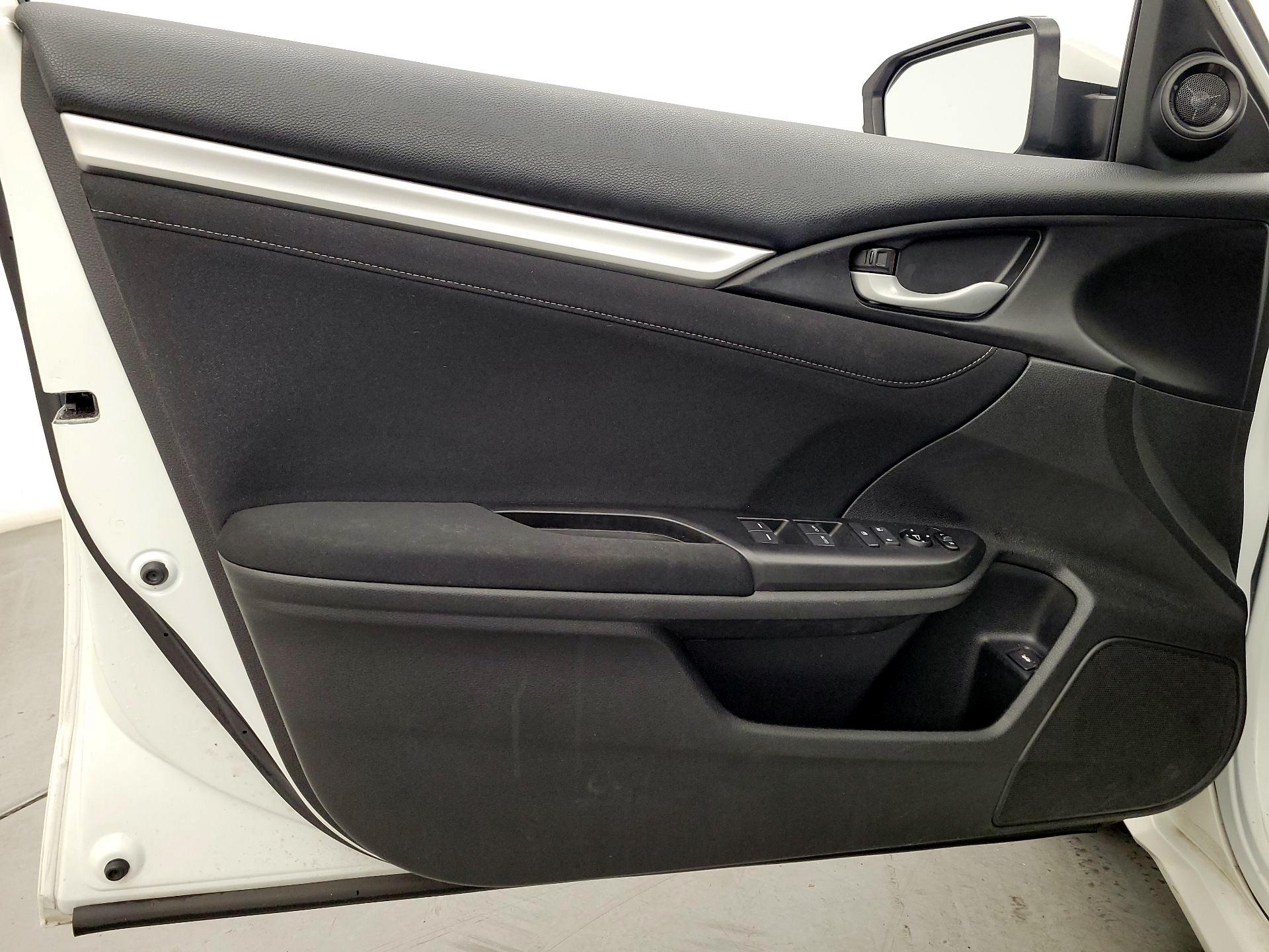 Thumbnail: 2019 Honda Civic - 12