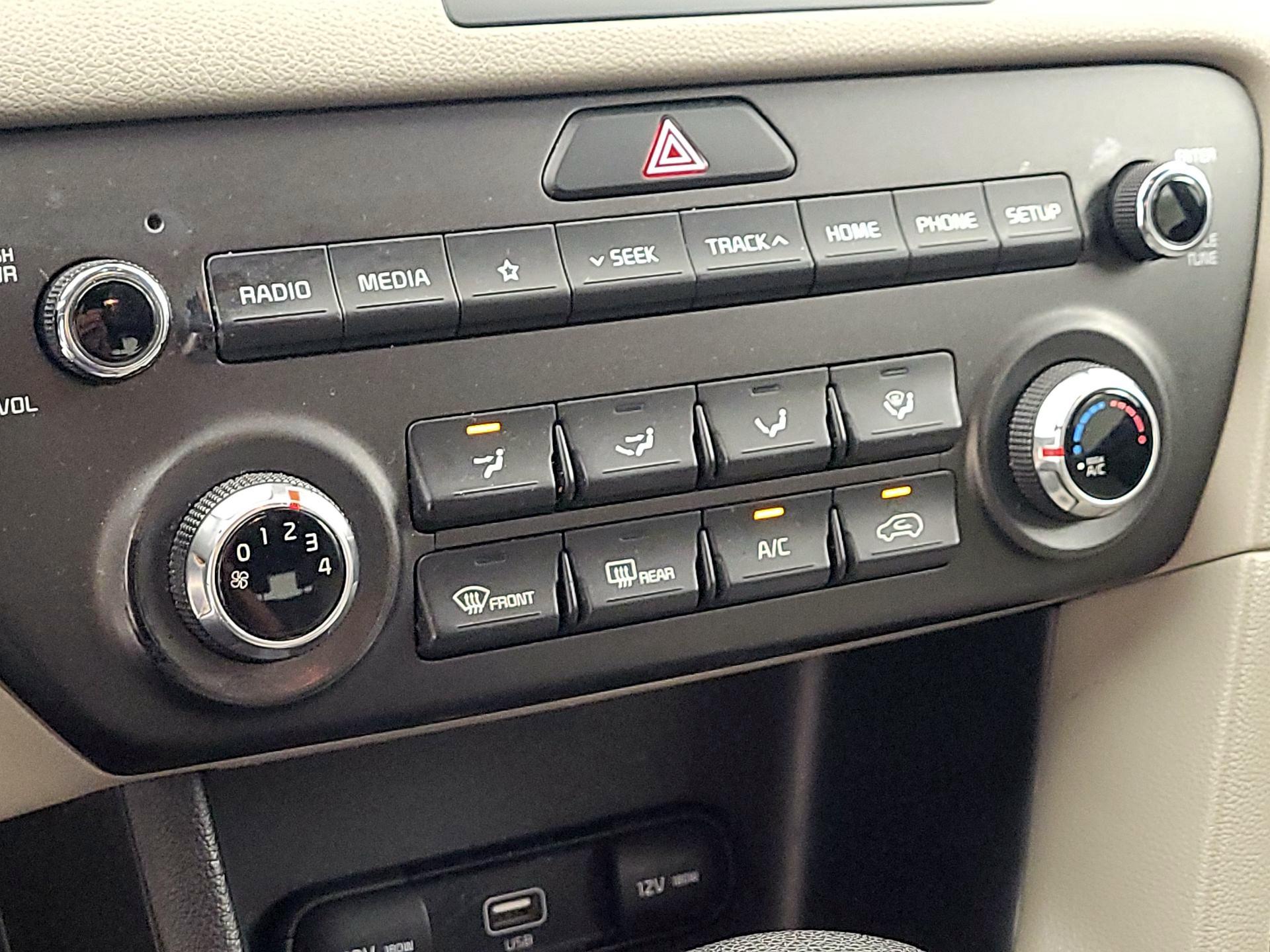 Thumbnail: 2021 Kia Sportage - 16