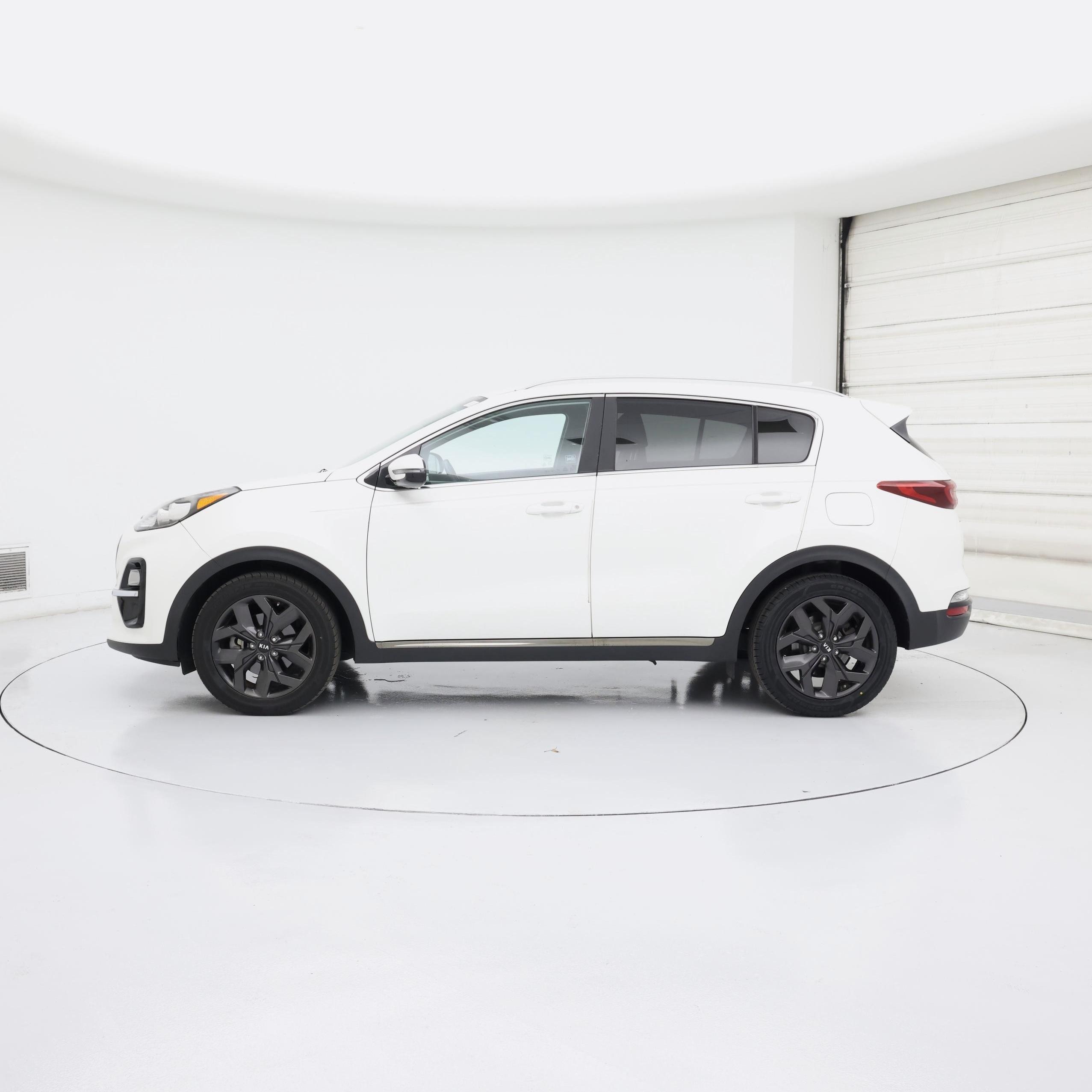 Thumbnail: 2021 Kia Sportage - 3