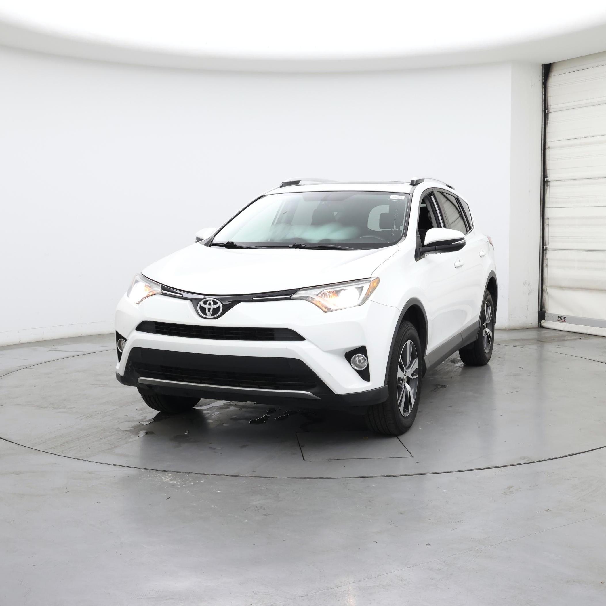 Thumbnail: 2016 Toyota RAV4 - 4