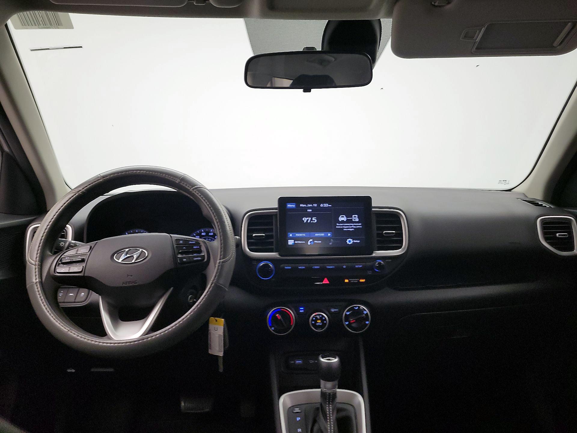 Thumbnail: 2022 Hyundai Venue - 9